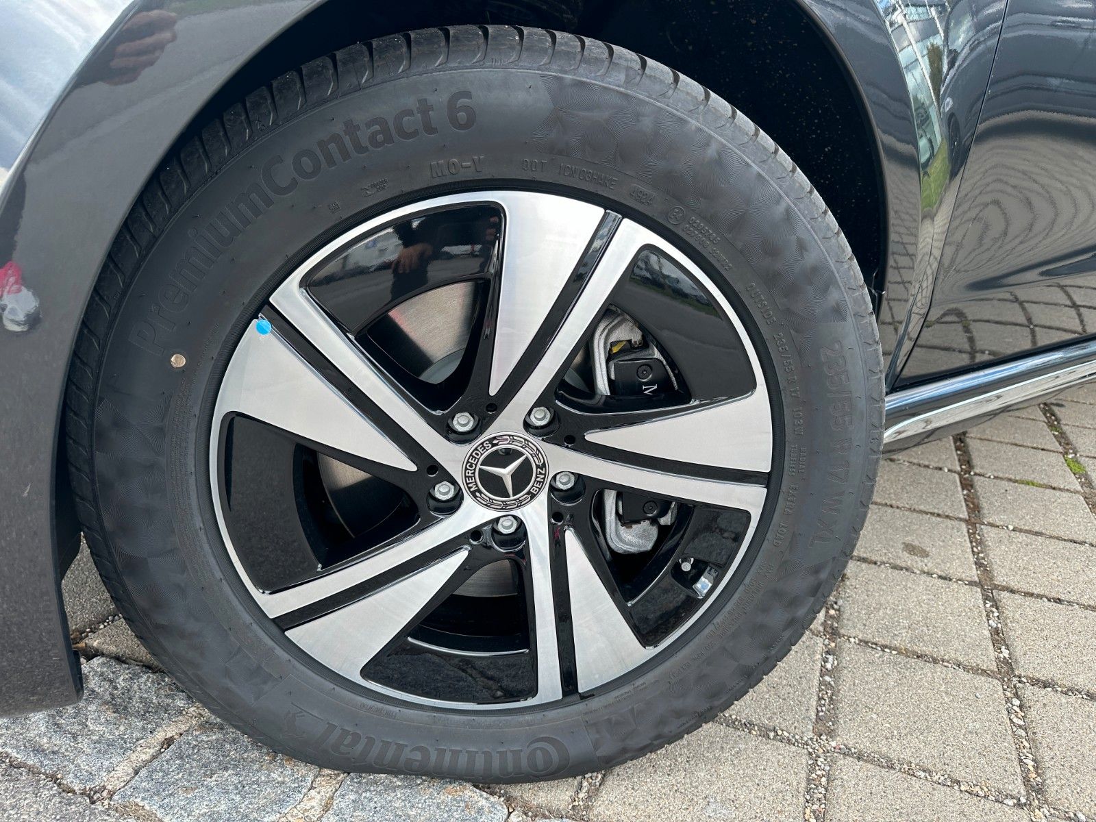 Fahrzeugabbildung Mercedes-Benz V300d 4MATIC EXCLUSIVE extralang BURM,LUFT,AHK..