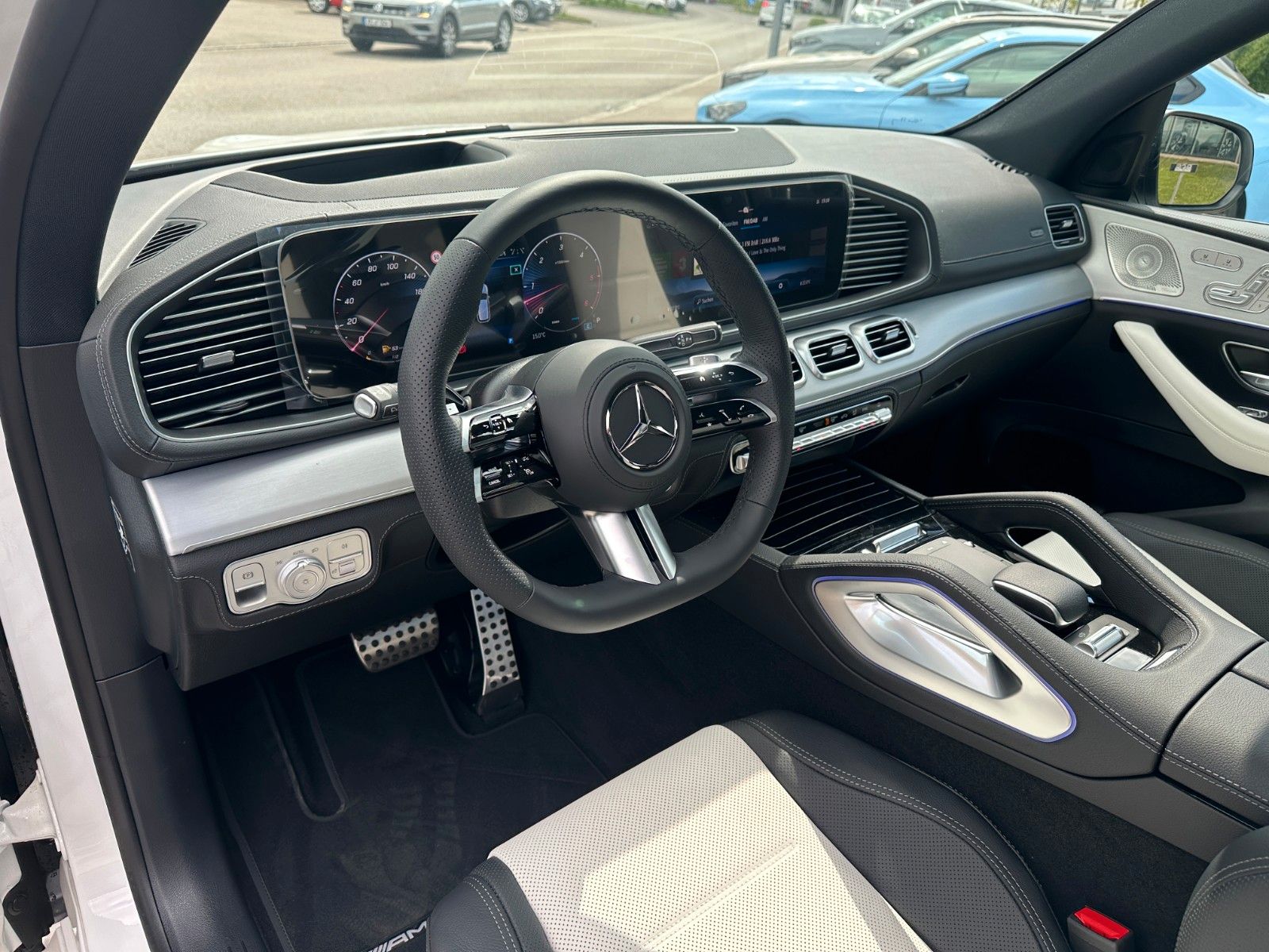 Fahrzeugabbildung Mercedes-Benz GLE 450d 4Matic DISTR,HUD,PANO,BURM,LUFT,360,22"