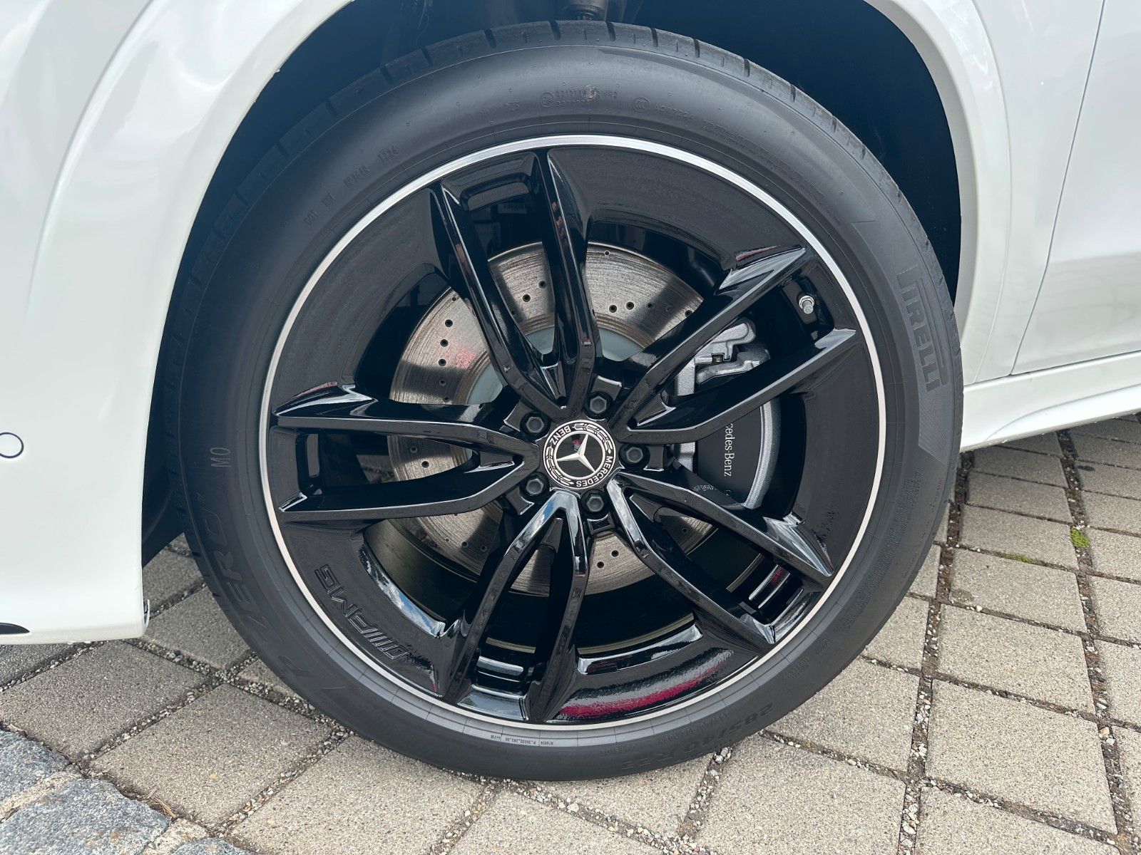 Fahrzeugabbildung Mercedes-Benz GLE 450d 4Matic DISTR,HUD,PANO,BURM,LUFT,360,22"