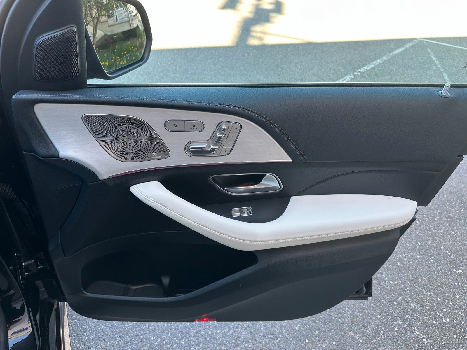Fahrzeugabbildung Mercedes-Benz GLE 450d 4Matic DISTR,HUD,PANO,BURM,360,LUFT,AHK