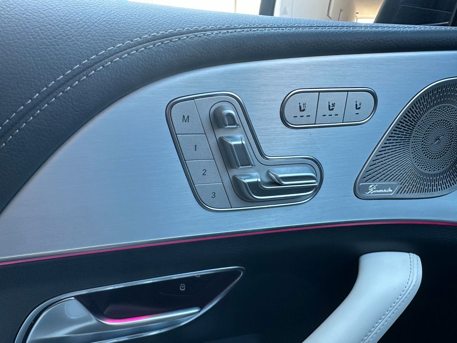 Fahrzeugabbildung Mercedes-Benz GLE 450d 4Matic DISTR,HUD,PANO,BURM,360,LUFT,AHK