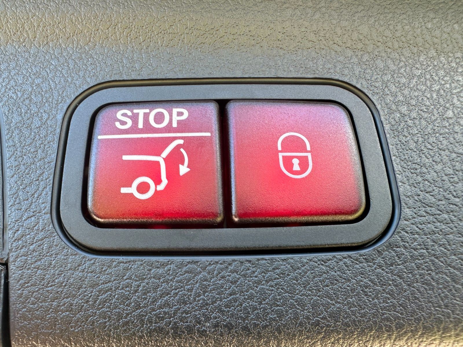 Fahrzeugabbildung Mercedes-Benz GLE 450d 4Matic DISTR,HUD,PANO,BURM,360,LUFT,AHK