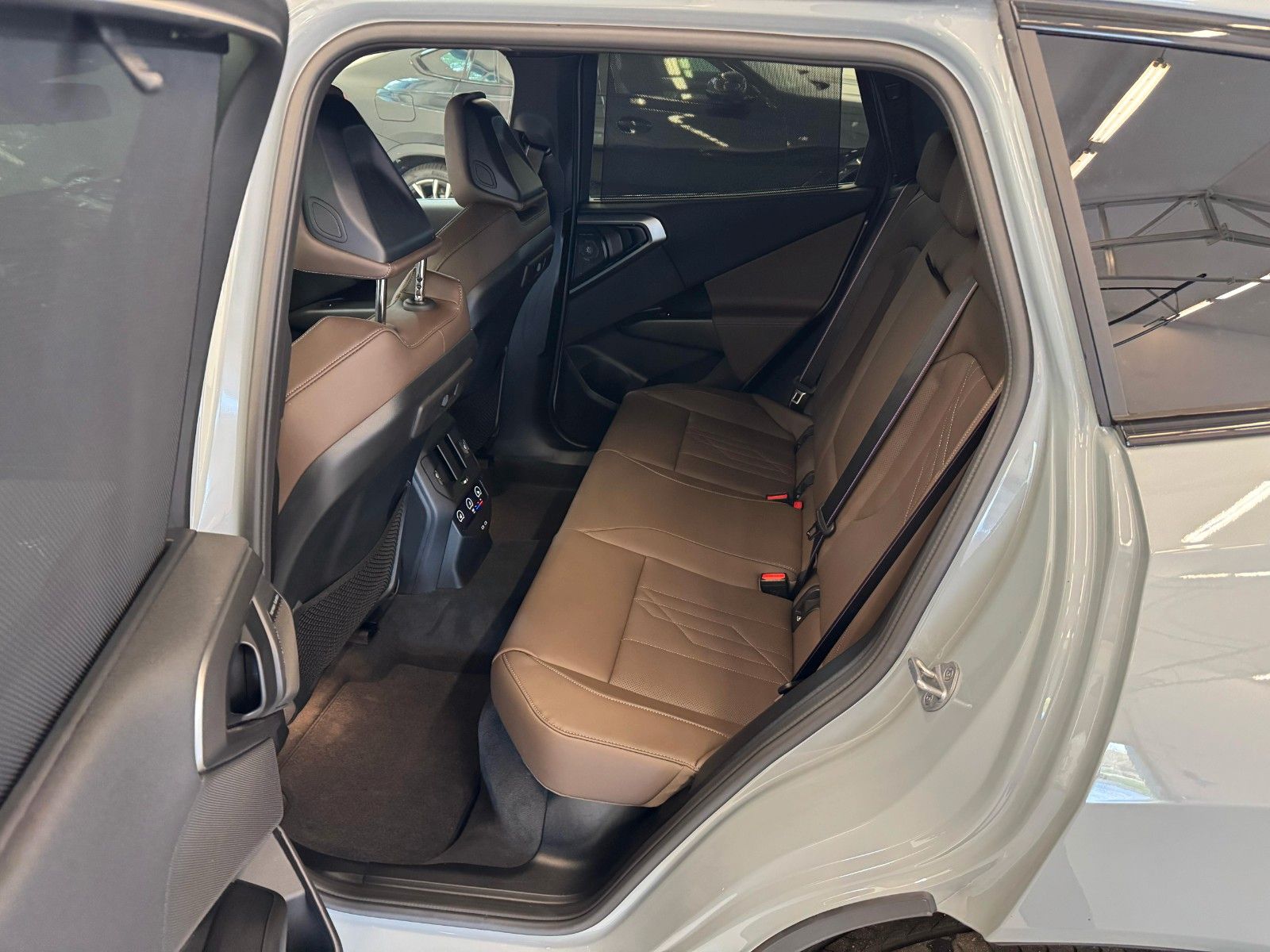 Fahrzeugabbildung BMW X3 20d xDrive MSport ACC,HUD,PANO,HARMAN,AHK,360