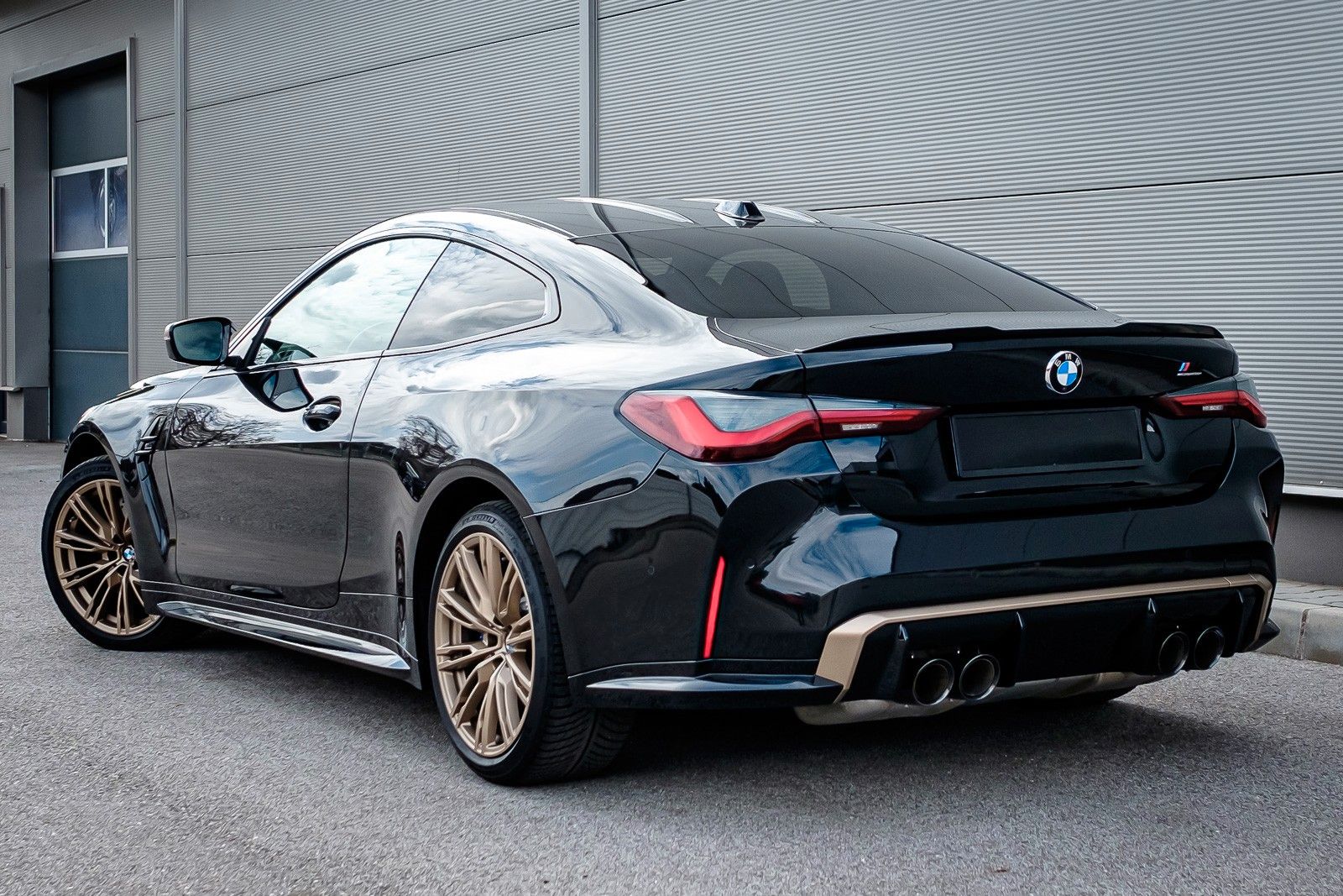 Fahrzeugabbildung BMW M4 Coupe Competition ACC,HUD,HARMAN,LASER,360