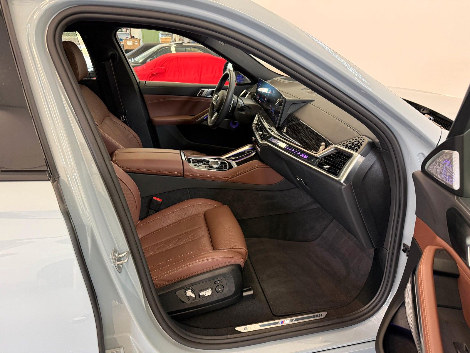 Fahrzeugabbildung BMW X6 40 d xDrive M Sport |UNFALLFR|MWST AUSW|B&W|