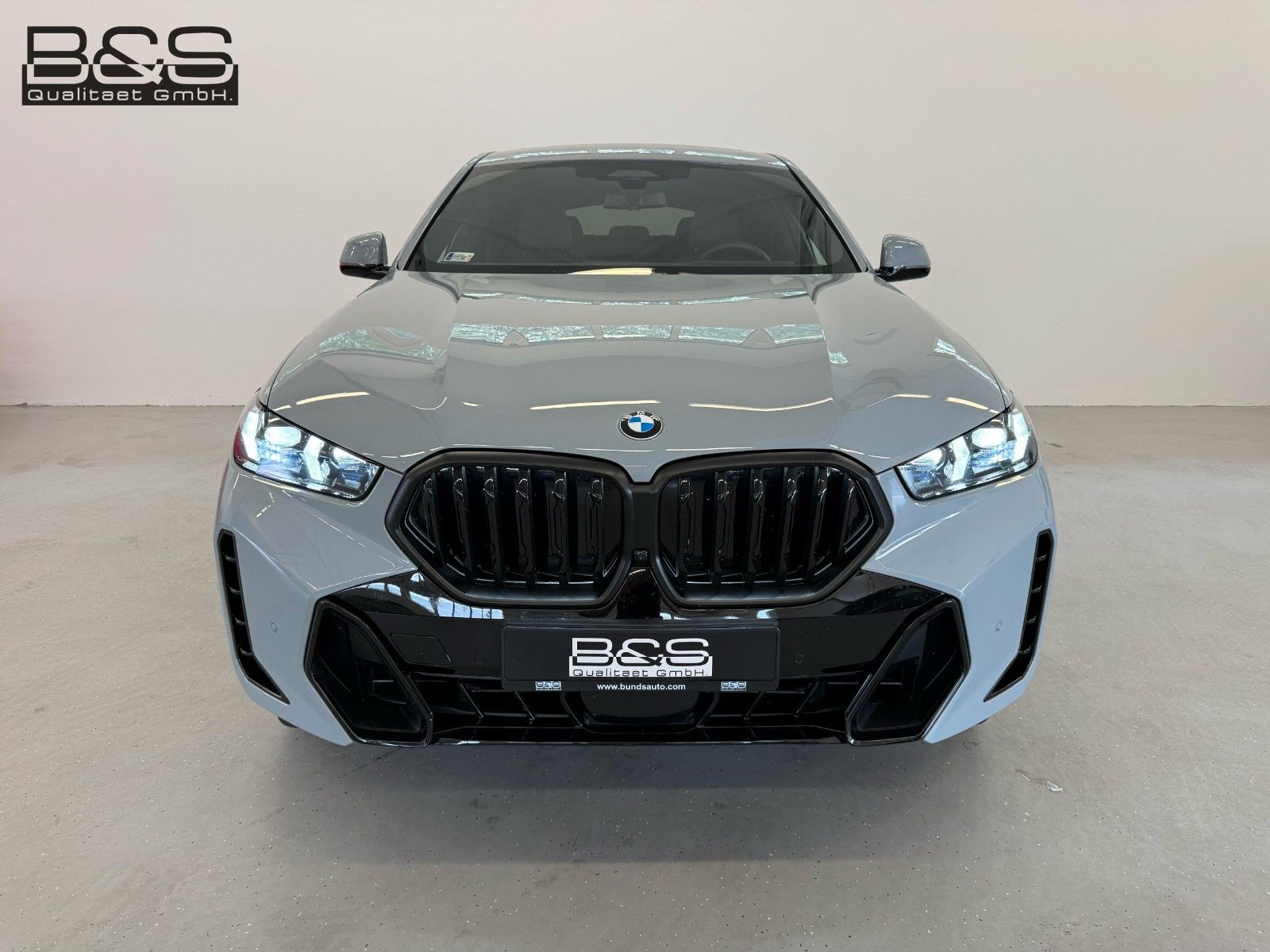 Fahrzeugabbildung BMW X6 40 d xDrive M Sport |UNFALLFR|MWST AUSW|B&W|