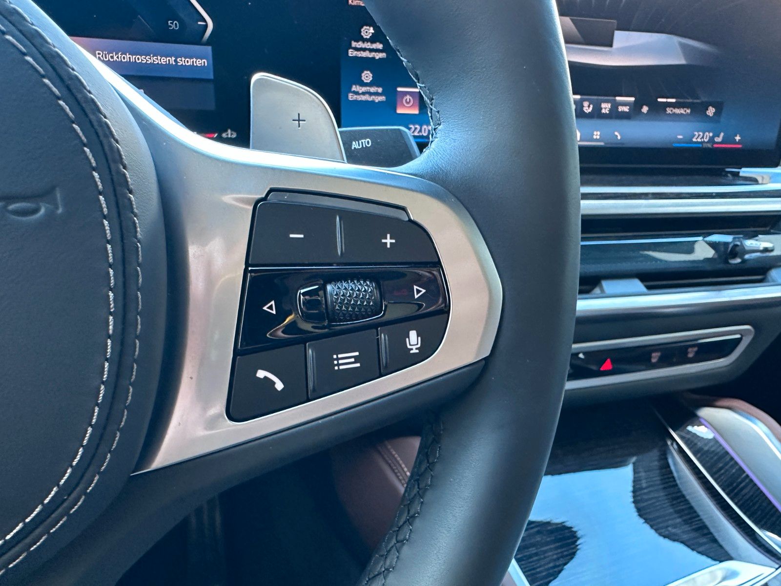 Fahrzeugabbildung BMW X6 40 d xDrive M Sport |UNFALLFR|MWST AUSW|B&W|