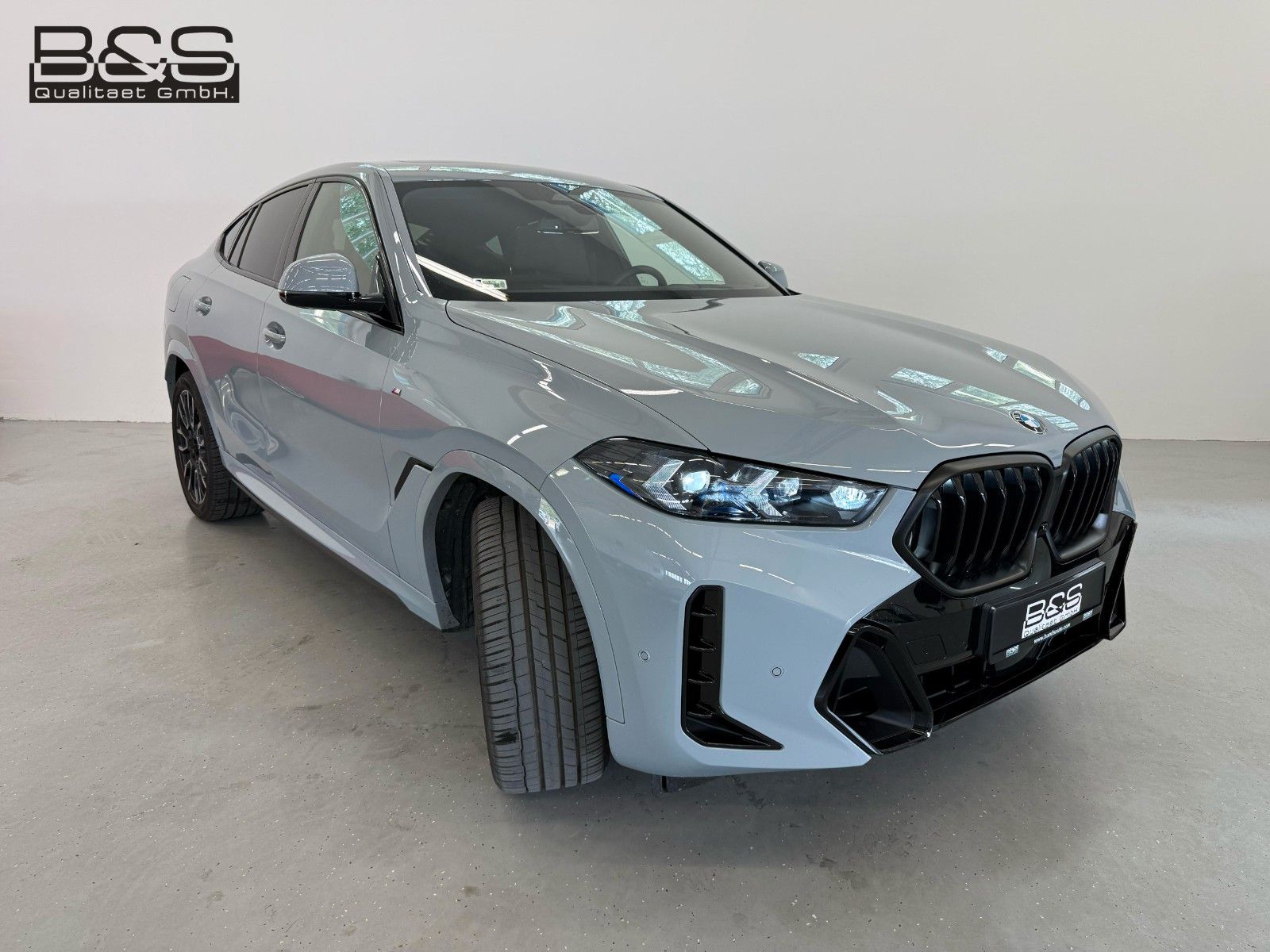 Fahrzeugabbildung BMW X6 40 d xDrive M Sport |UNFALLFR|MWST AUSW|B&W|