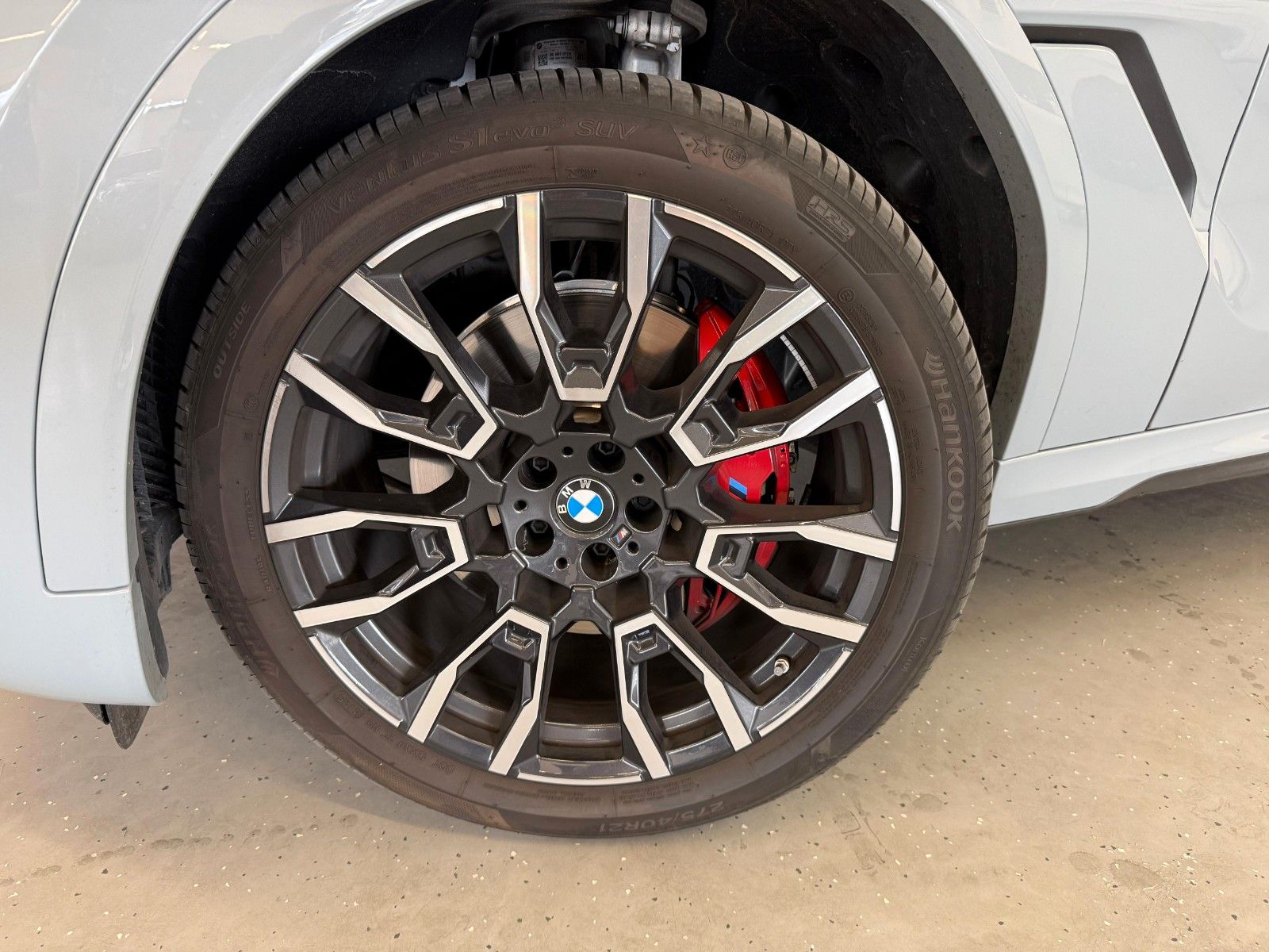 Fahrzeugabbildung BMW X6 40 d xDrive M Sport |UNFALLFR|MWST AUSW|B&W|