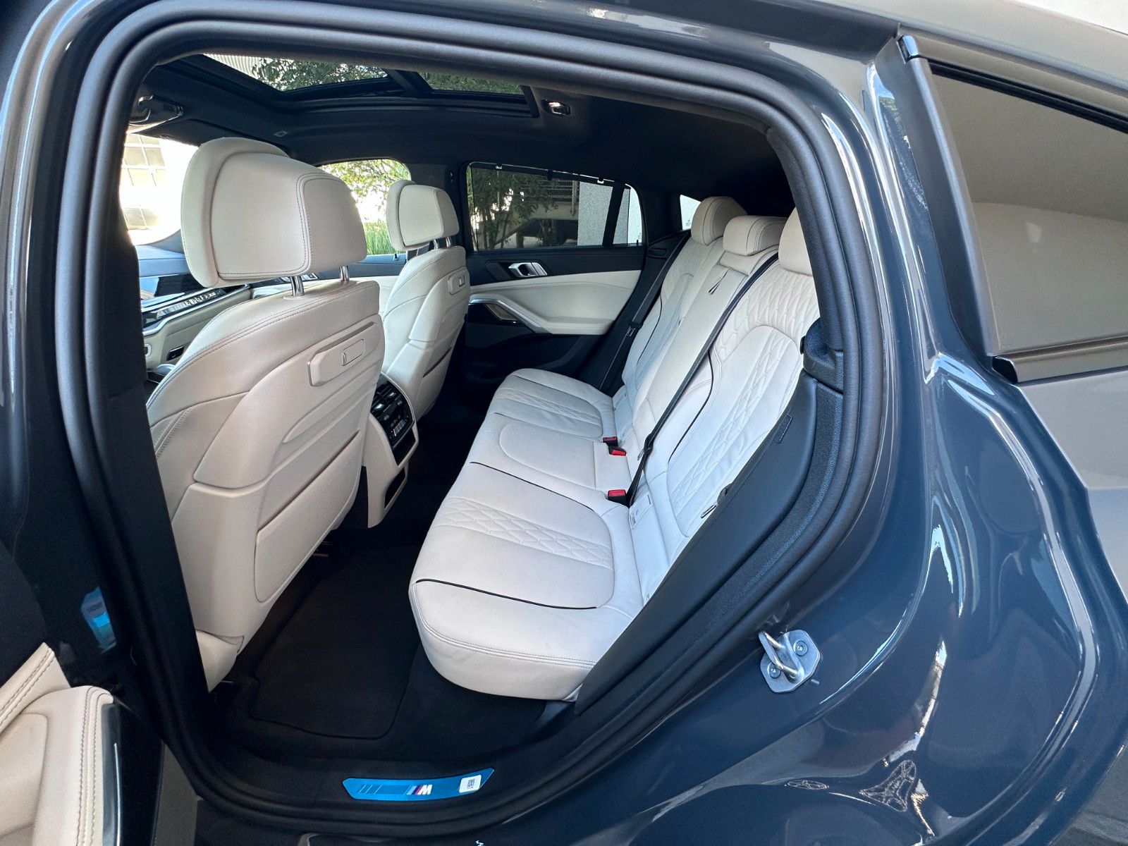Fahrzeugabbildung BMW X6 40 d xDrive M Sport | UNFALLFR | MWST AUSW |