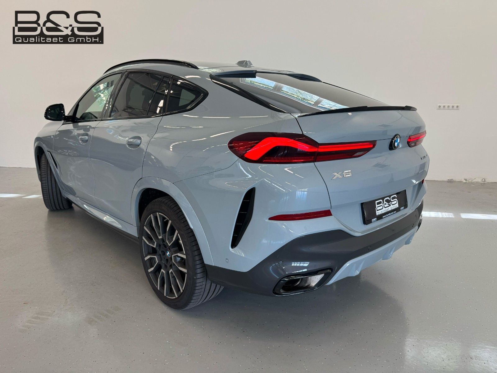 Fahrzeugabbildung BMW X6 30 d xDrive M Sport |MWST AUSW|B&W|LUFT|AHK|
