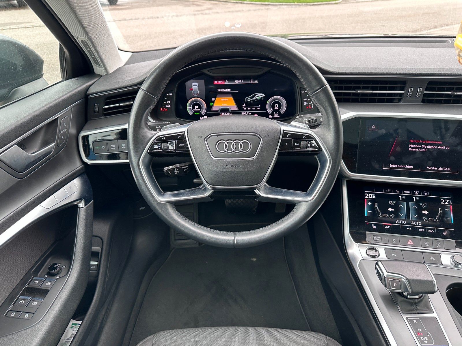 Fahrzeugabbildung Audi A6 Avant 50 TFSI e quattro |S line|ACC|HUD|PANO|