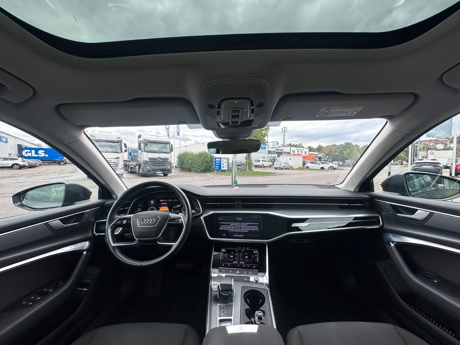 Fahrzeugabbildung Audi A6 Avant 50 TFSI e quattro |S line|ACC|HUD|PANO|