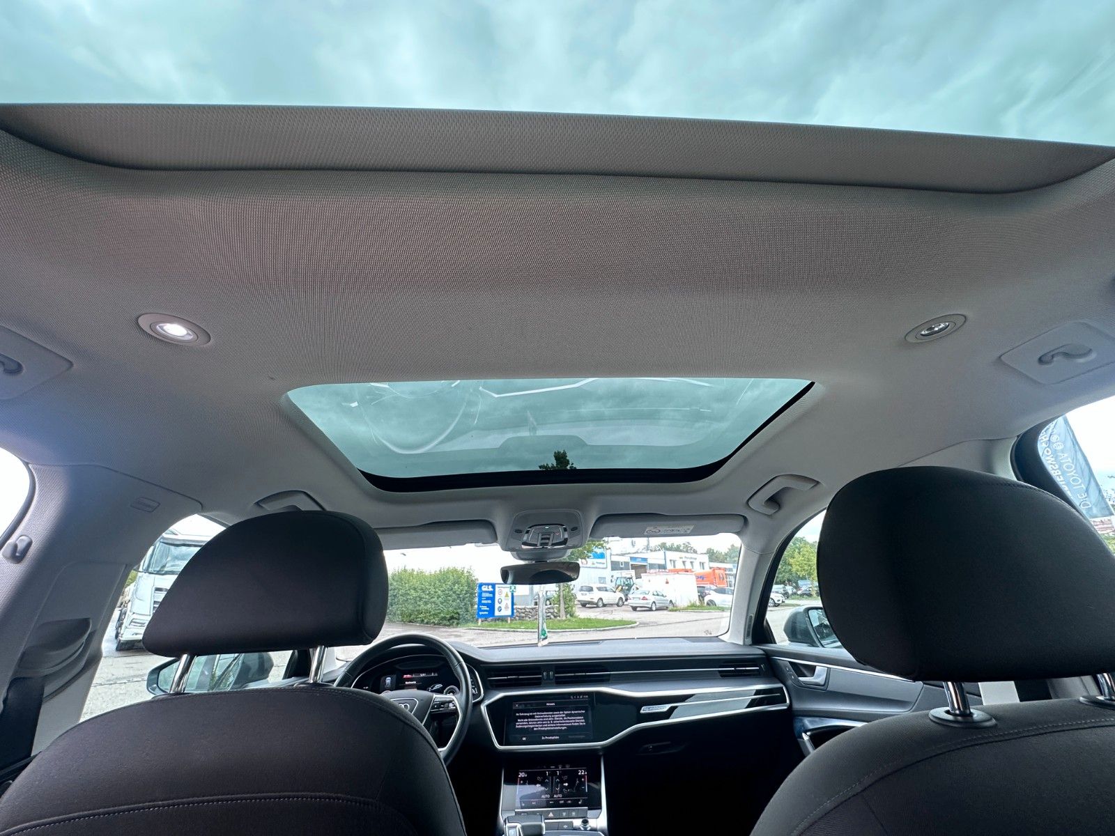 Fahrzeugabbildung Audi A6 Avant 50 TFSI e quattro |S line|ACC|HUD|PANO|