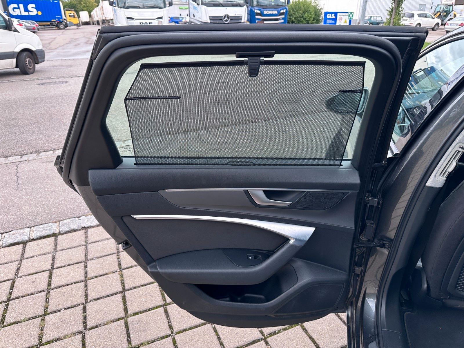 Fahrzeugabbildung Audi A6 Avant 50 TFSI e quattro |S line|ACC|HUD|PANO|