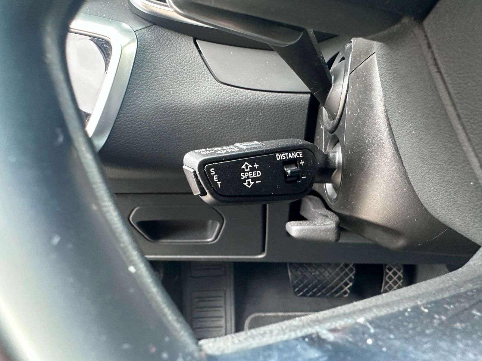 Fahrzeugabbildung Audi A6 Avant 50 TFSI e quattro |S line|ACC|HUD|PANO|