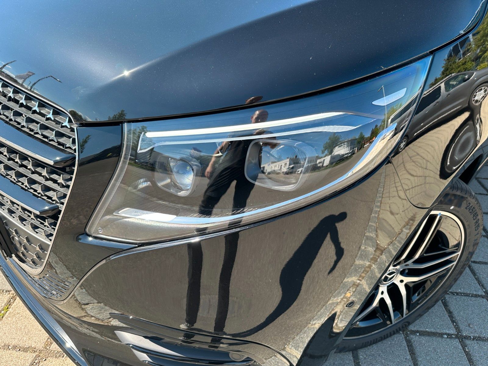 Fahrzeugabbildung Mercedes-Benz V300d 4MATIC EXCLUSIVE extralang DISTR,BURM,LUFT
