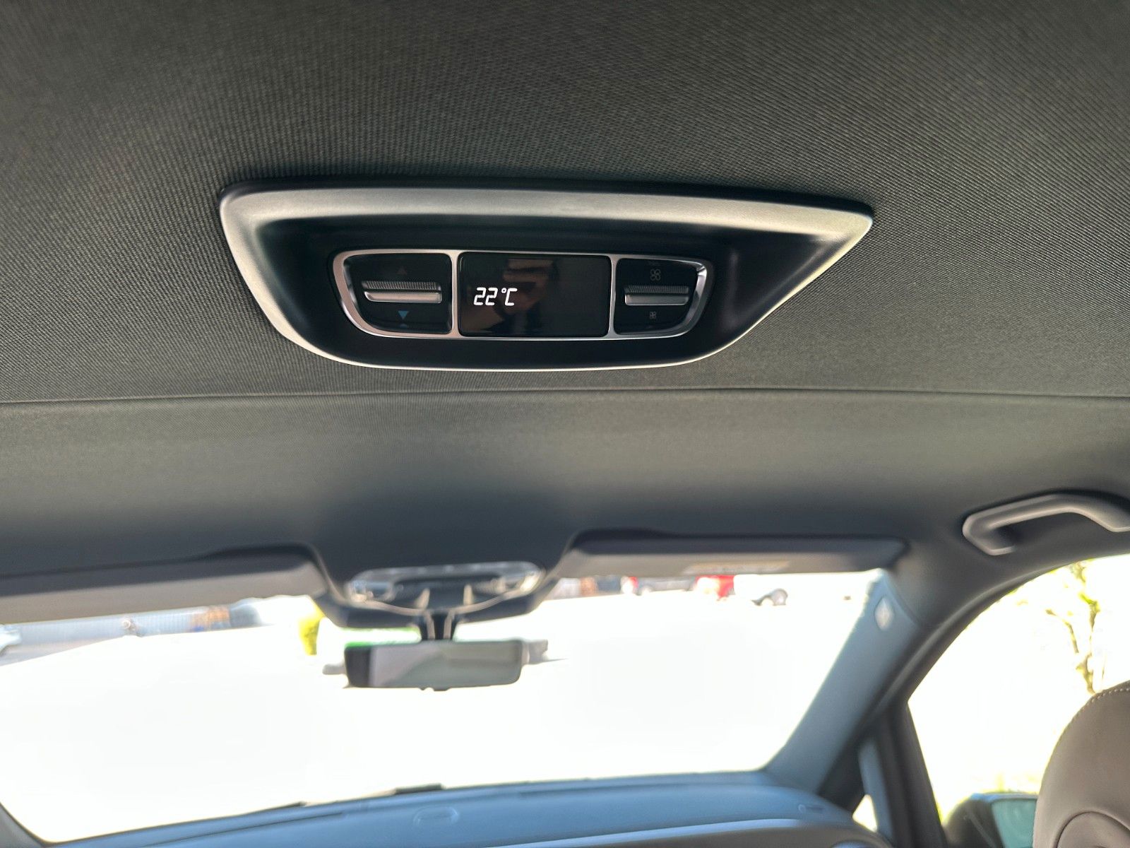 Fahrzeugabbildung Mercedes-Benz V300d 4MATIC EXCLUSIVE extralang DISTR,BURM,LUFT