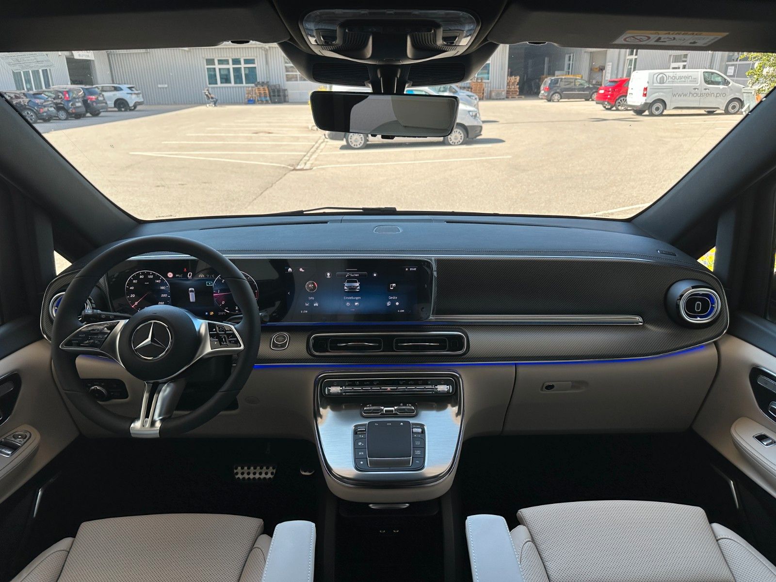 Fahrzeugabbildung Mercedes-Benz V300d 4MATIC EXCLUSIVE extralang DISTR,BURM,LUFT