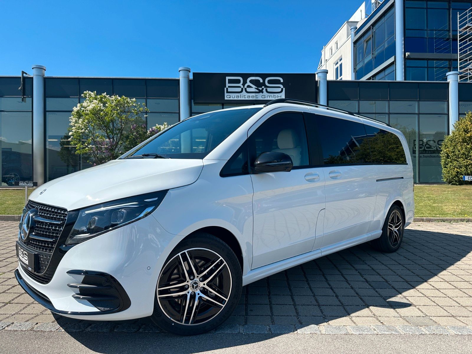 Mercedes-Benz V300d 4MATIC EXCLUSIVE extralang DISTR,BURM,LUFT
