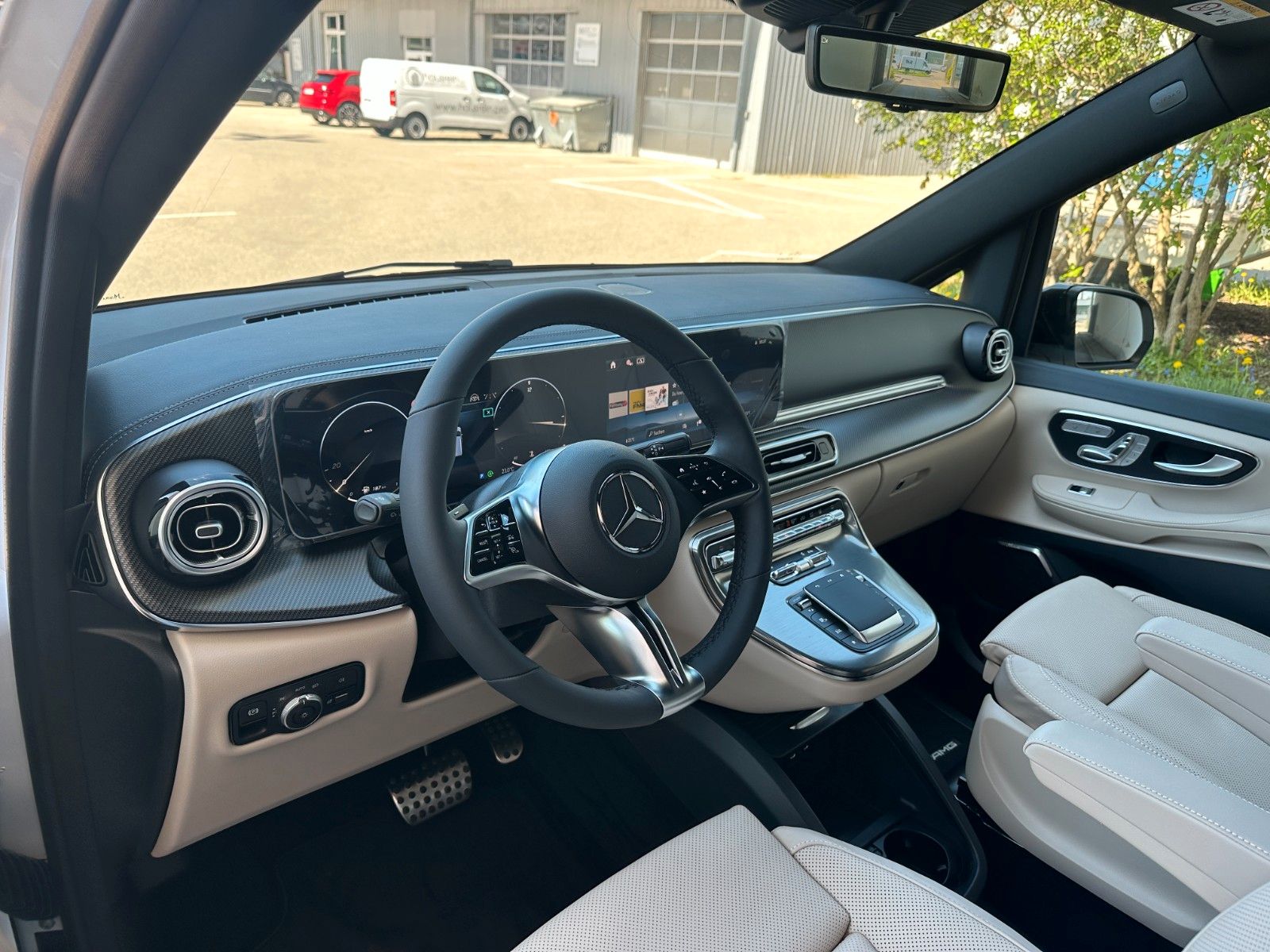 Fahrzeugabbildung Mercedes-Benz V300d 4MATIC EXCLUSIVE extralang DISTR,BURM,LUFT