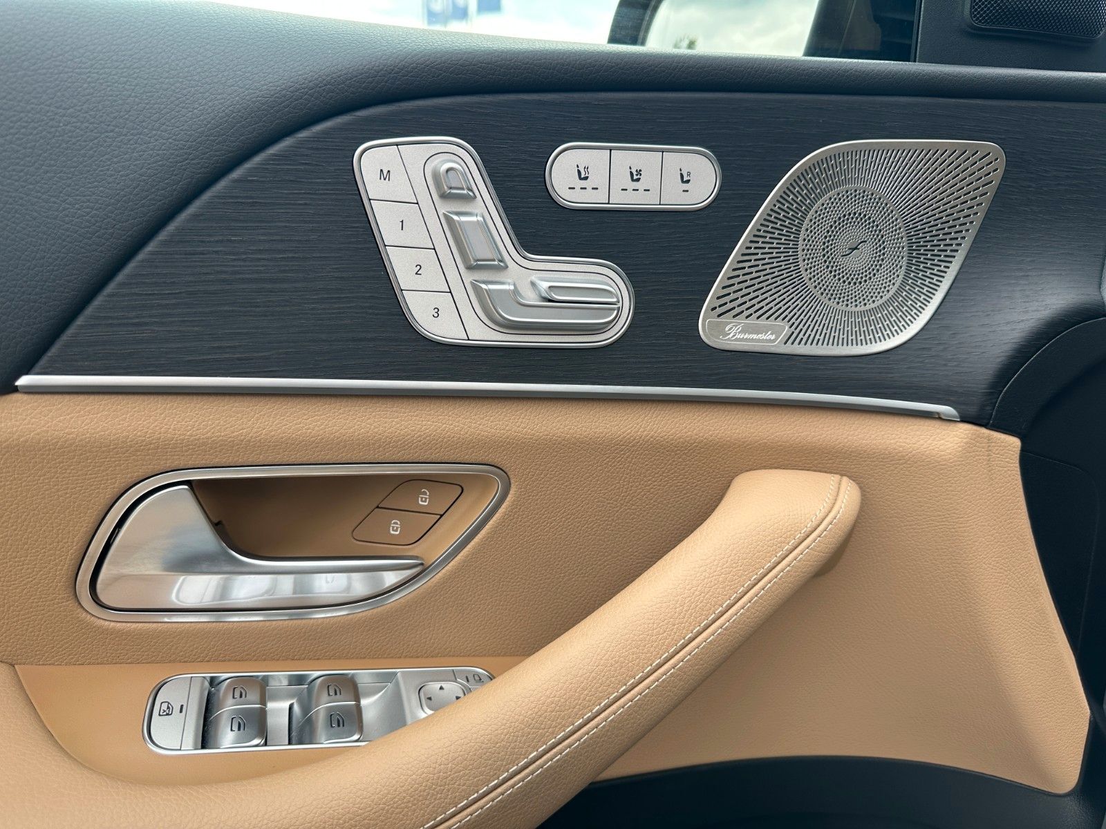 Fahrzeugabbildung Mercedes-Benz GLS 450d AMG,FOND Ent.,PREM PL,23",HUD,PANO,AHK