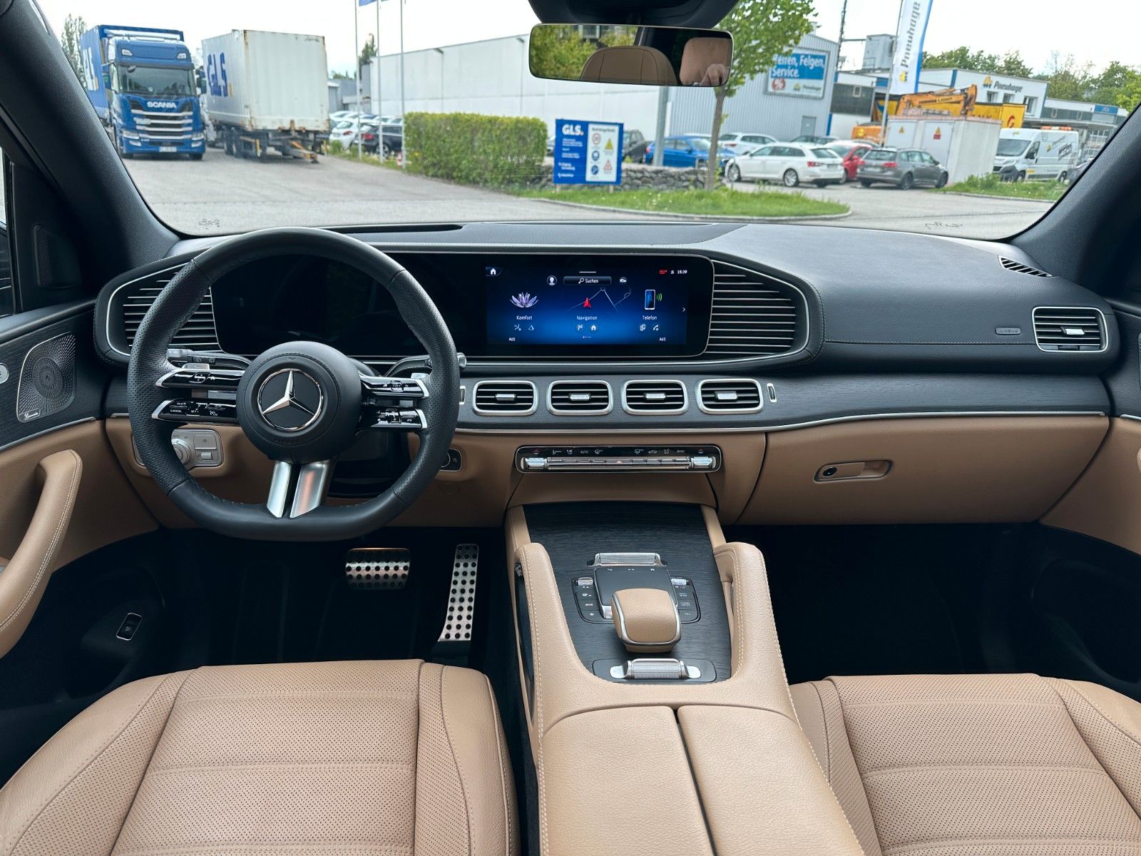 Fahrzeugabbildung Mercedes-Benz GLS 450d AMG,FOND Ent.,PREM PL,23",HUD,PANO,AHK