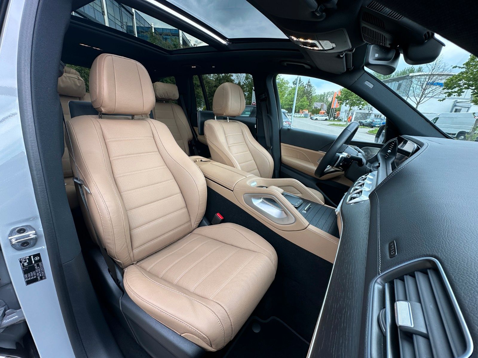 Fahrzeugabbildung Mercedes-Benz GLS 450d AMG,FOND Ent.,PREM PL,23",HUD,PANO,AHK