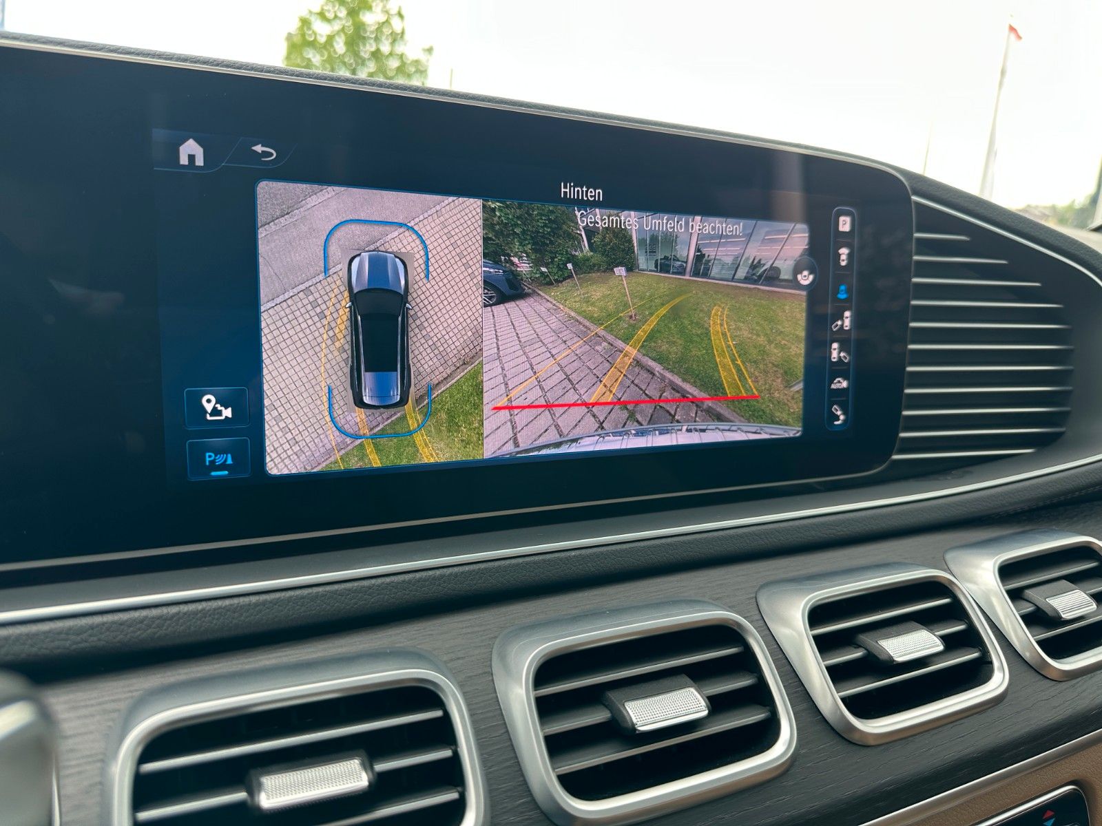 Fahrzeugabbildung Mercedes-Benz GLS 450d AMG,FOND Ent.,PREM PL,23",HUD,PANO,AHK