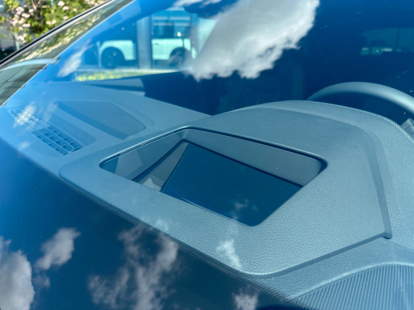 Fahrzeugabbildung Audi Q8 50TDI quattro ACC,HUD,PANO,B&O,LUFT,AHK,22"