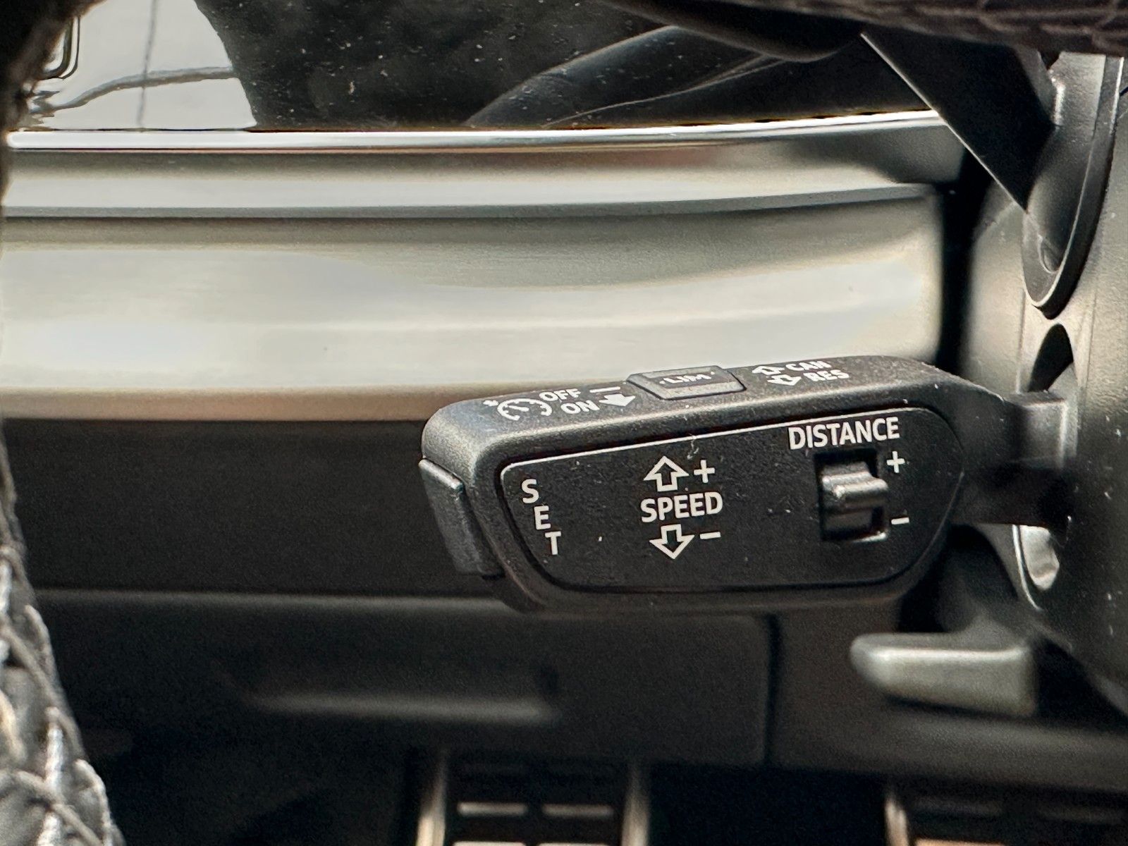 Fahrzeugabbildung Audi Q8 50TDI quattro ACC,HUD,PANO,B&O,LUFT,AHK,22"