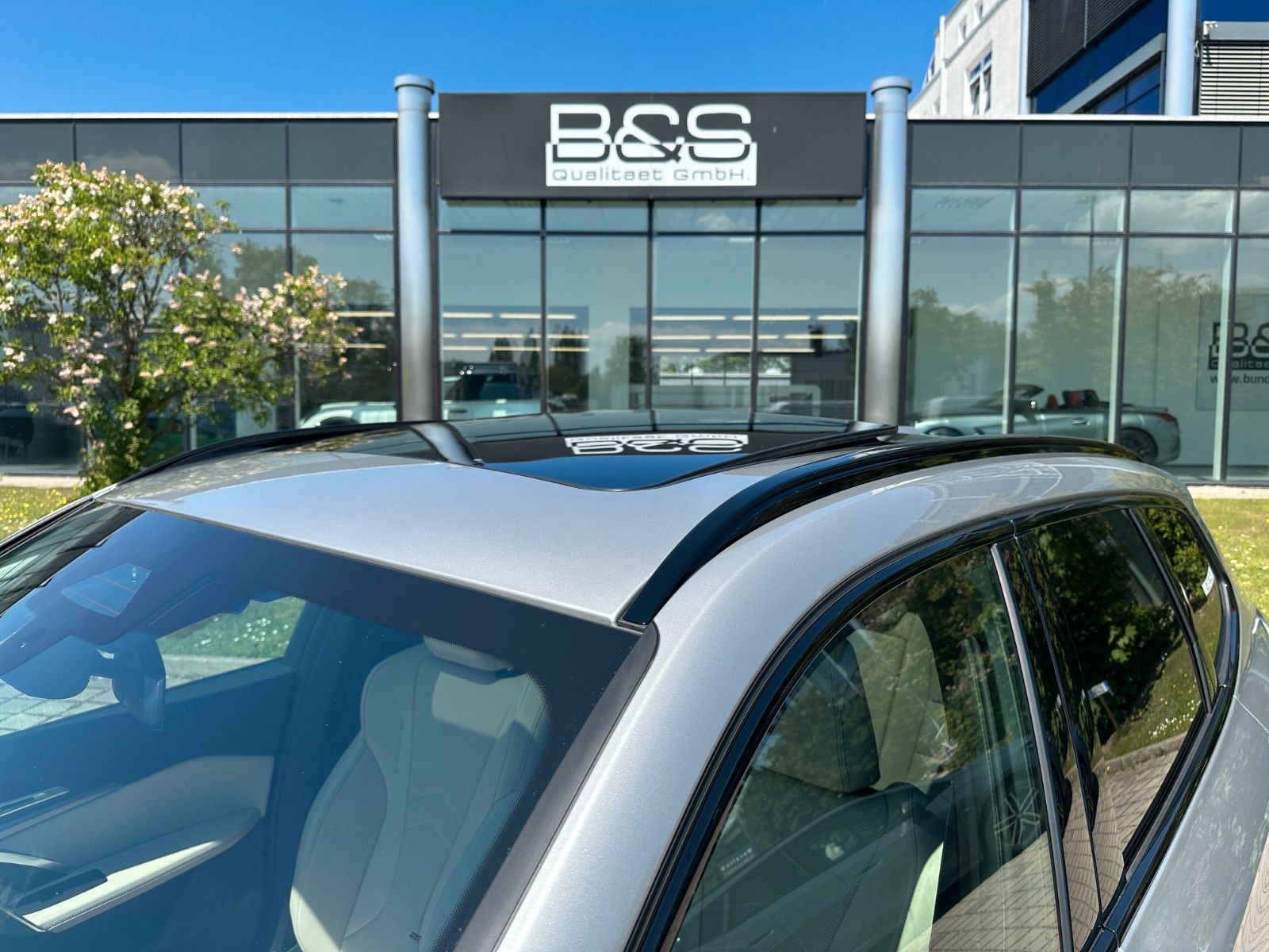 Fahrzeugabbildung BMW X1 23d xDrive MSport ACC,HUD,PANO,HARMAN,LED,360