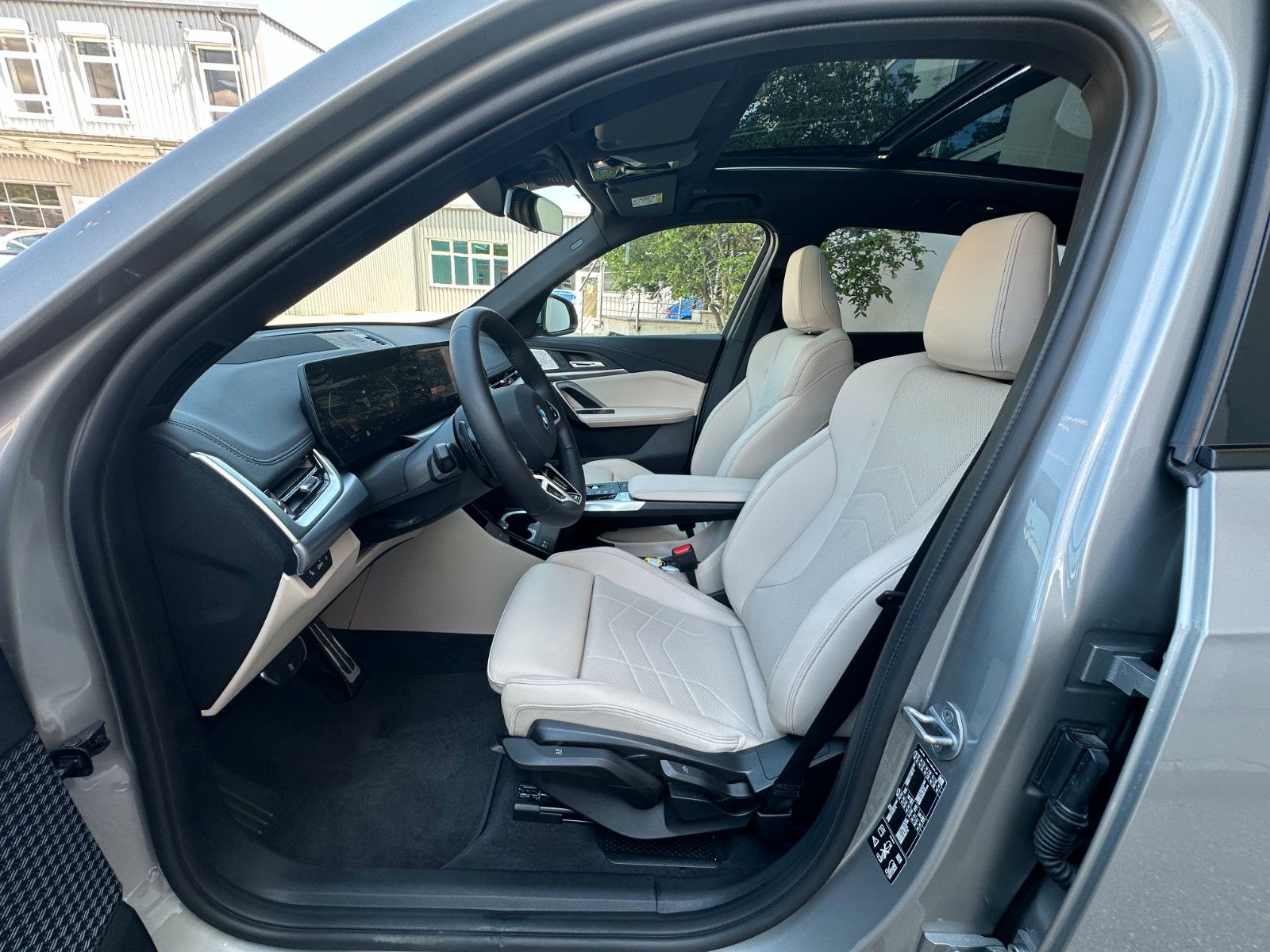 Fahrzeugabbildung BMW X1 23d xDrive MSport ACC,HUD,PANO,HARMAN,LED,360