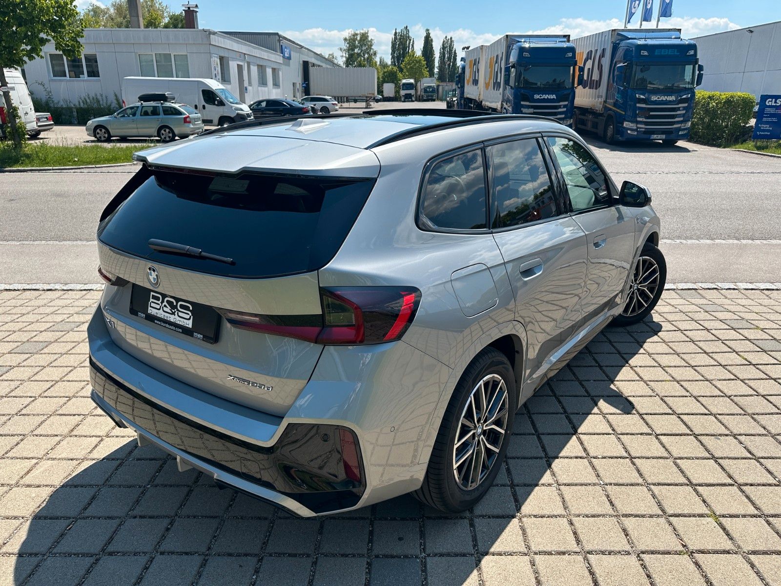 Fahrzeugabbildung BMW X1 23d xDrive MSport ACC,HUD,PANO,HARMAN,LED,360