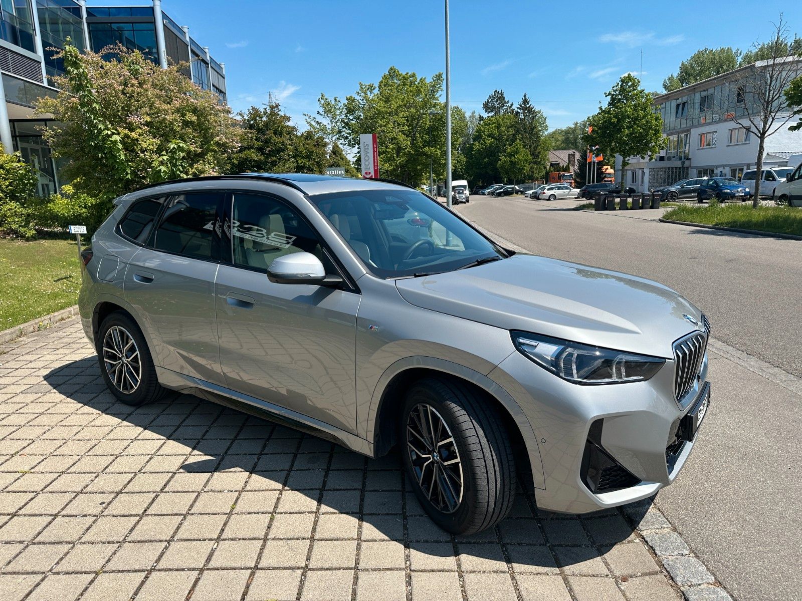 Fahrzeugabbildung BMW X1 23d xDrive MSport ACC,HUD,PANO,HARMAN,LED,360