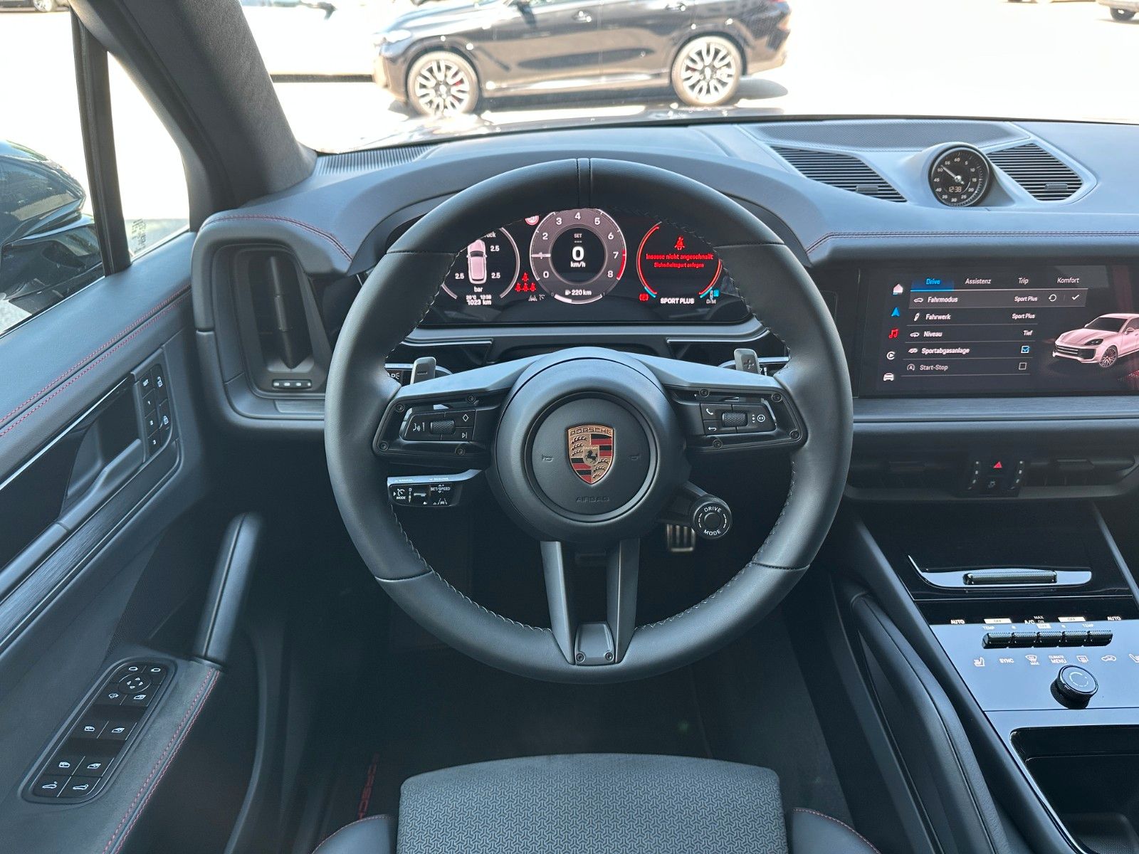 Fahrzeugabbildung Porsche Cayenne GTS ACC,PANO,BOSE,MATRIX,LUFT,AHK,CHRONO