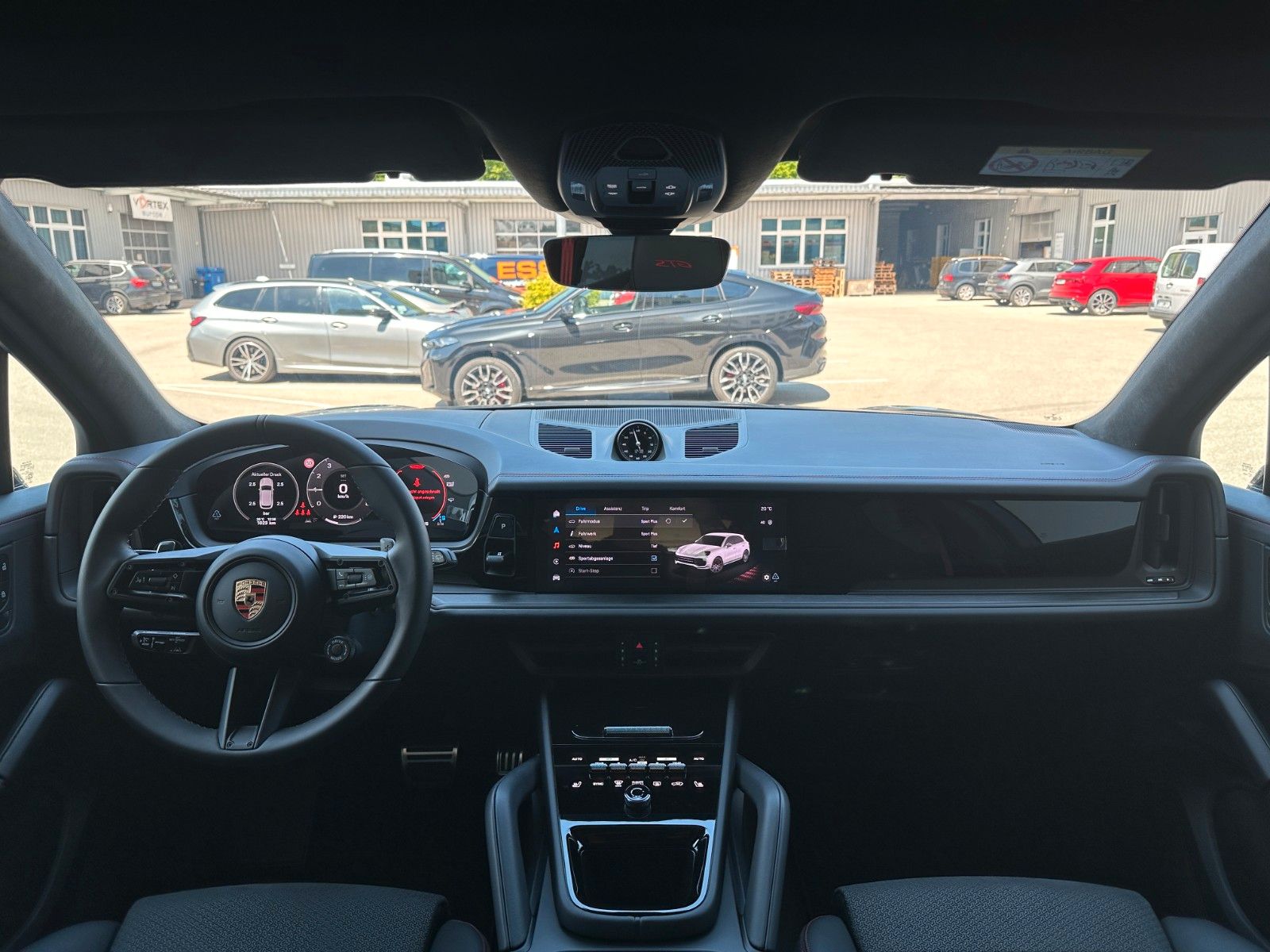 Fahrzeugabbildung Porsche Cayenne GTS ACC,PANO,BOSE,MATRIX,LUFT,AHK,CHRONO