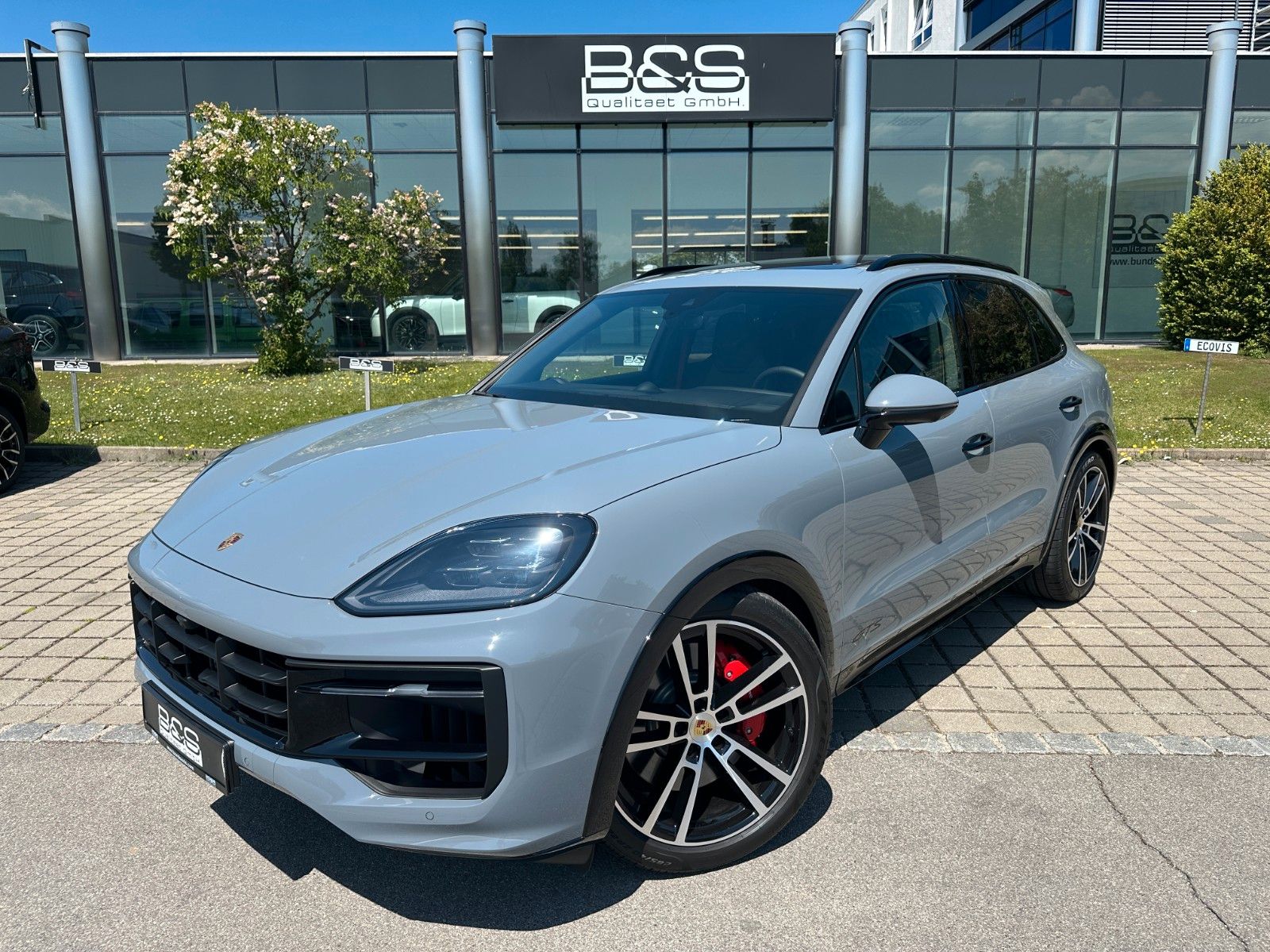Fahrzeugabbildung Porsche Cayenne GTS ACC,PANO,BOSE,MATRIX,LUFT,AHK,CHRONO