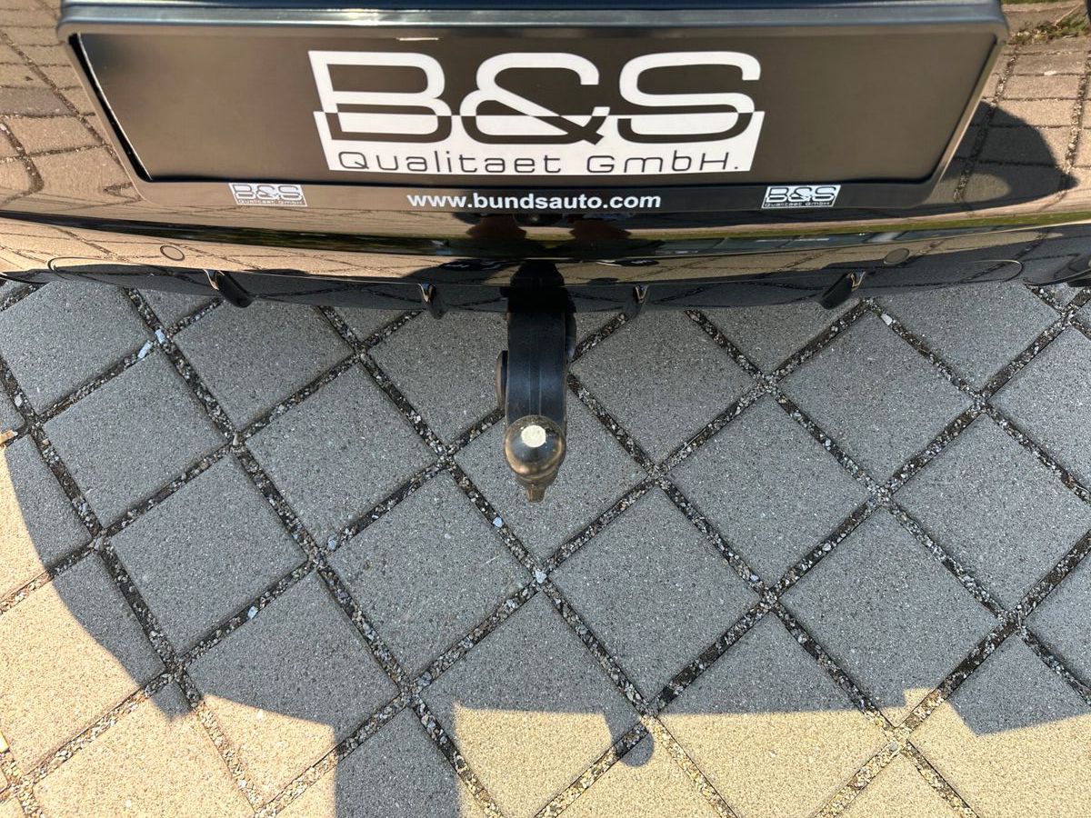 Fahrzeugabbildung Porsche Cayenne GTS ACC,PANO,BOSE,MATRIX,LUFT,AHK,CHRONO