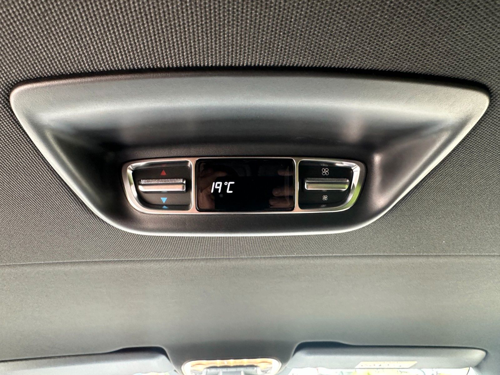 Fahrzeugabbildung Mercedes-Benz V 300d 4MATIC EXCLUSIVE lang DISTR,BURM,AHK,360