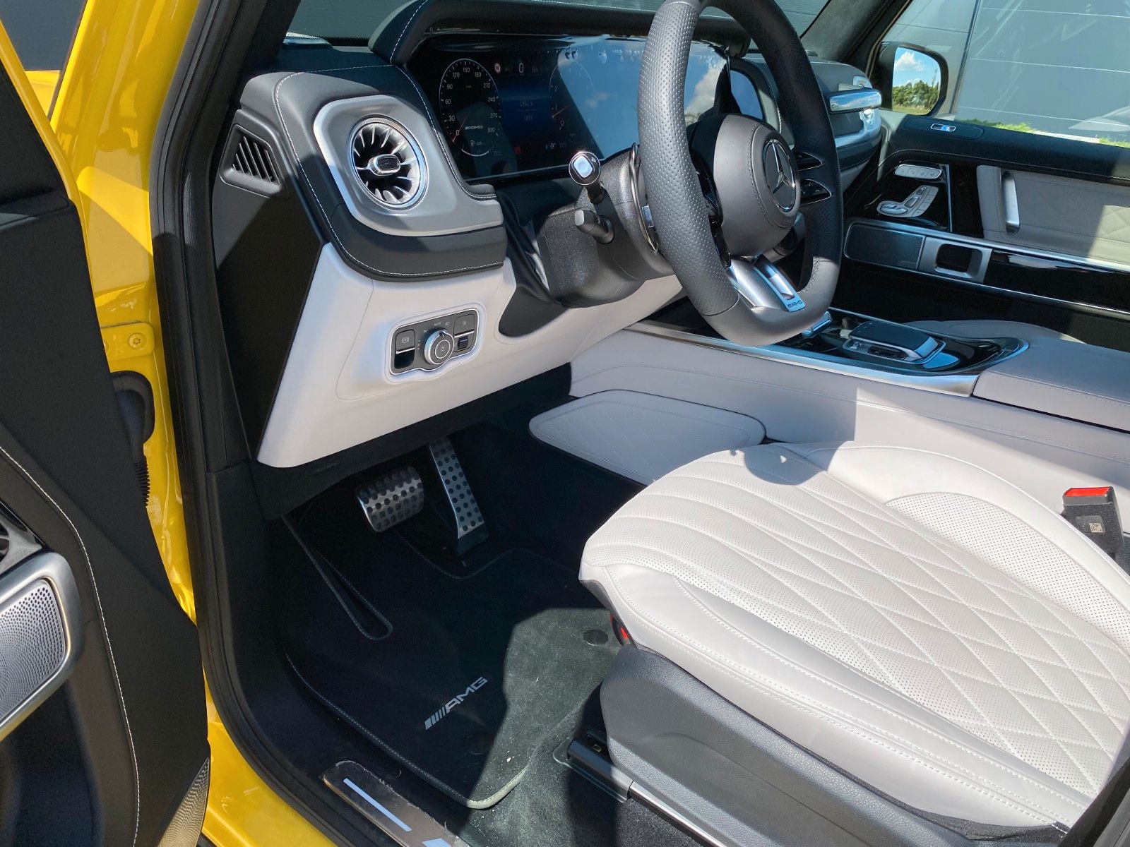 Fahrzeugabbildung Mercedes-Benz G 63 AMG DISTR,BURM,MANUFAKTUR,