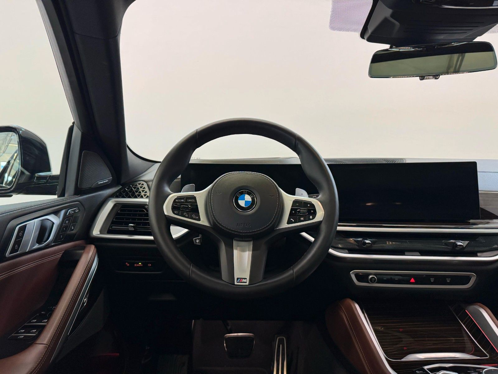 Fahrzeugabbildung BMW X6 30d xDrive MSport ACC,HUD,PANO,HARMAN,LUFT...