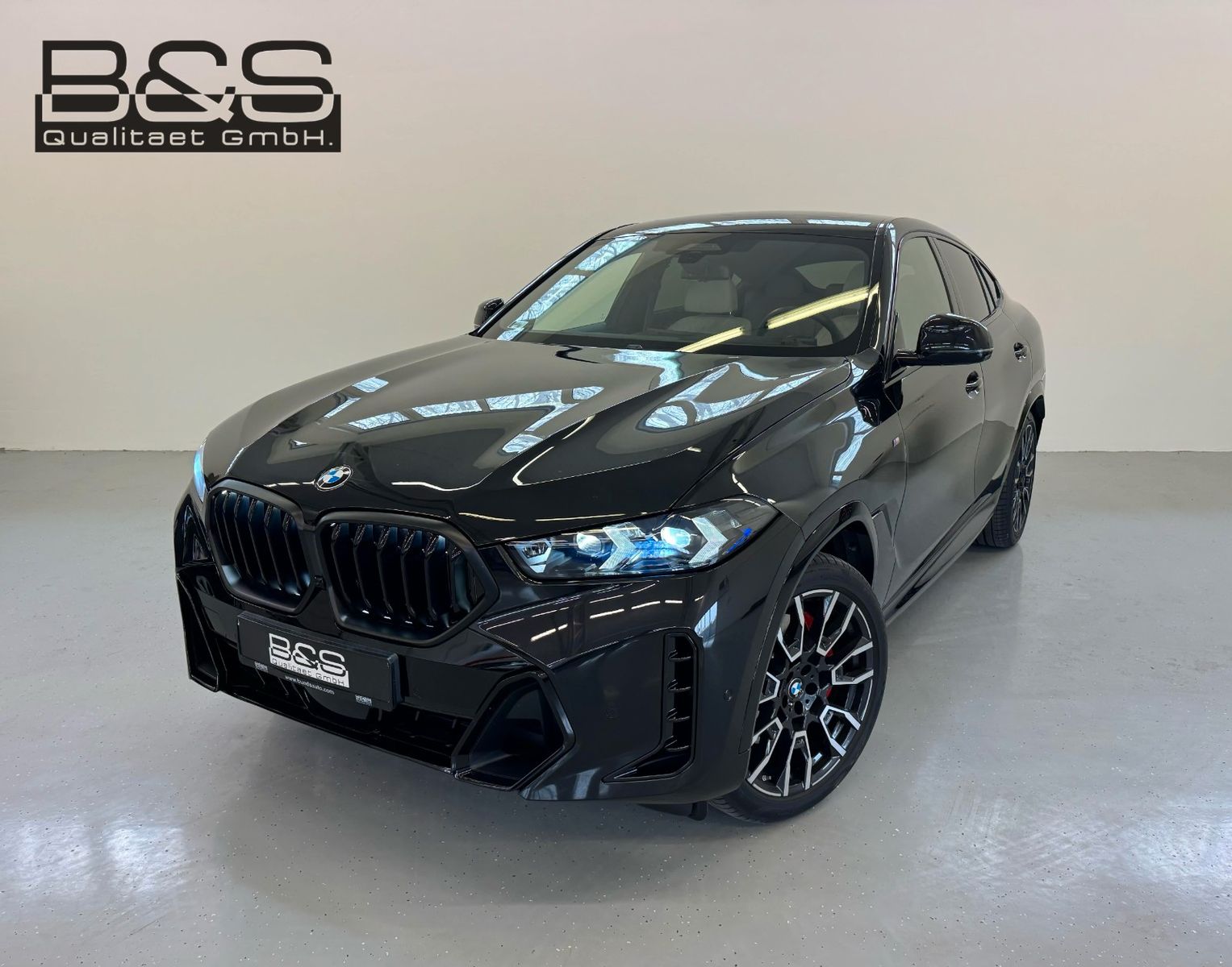 Fahrzeugabbildung BMW X6 30d xDrive MSport ACC,HUD,PANO,HARMAN,LUFT...