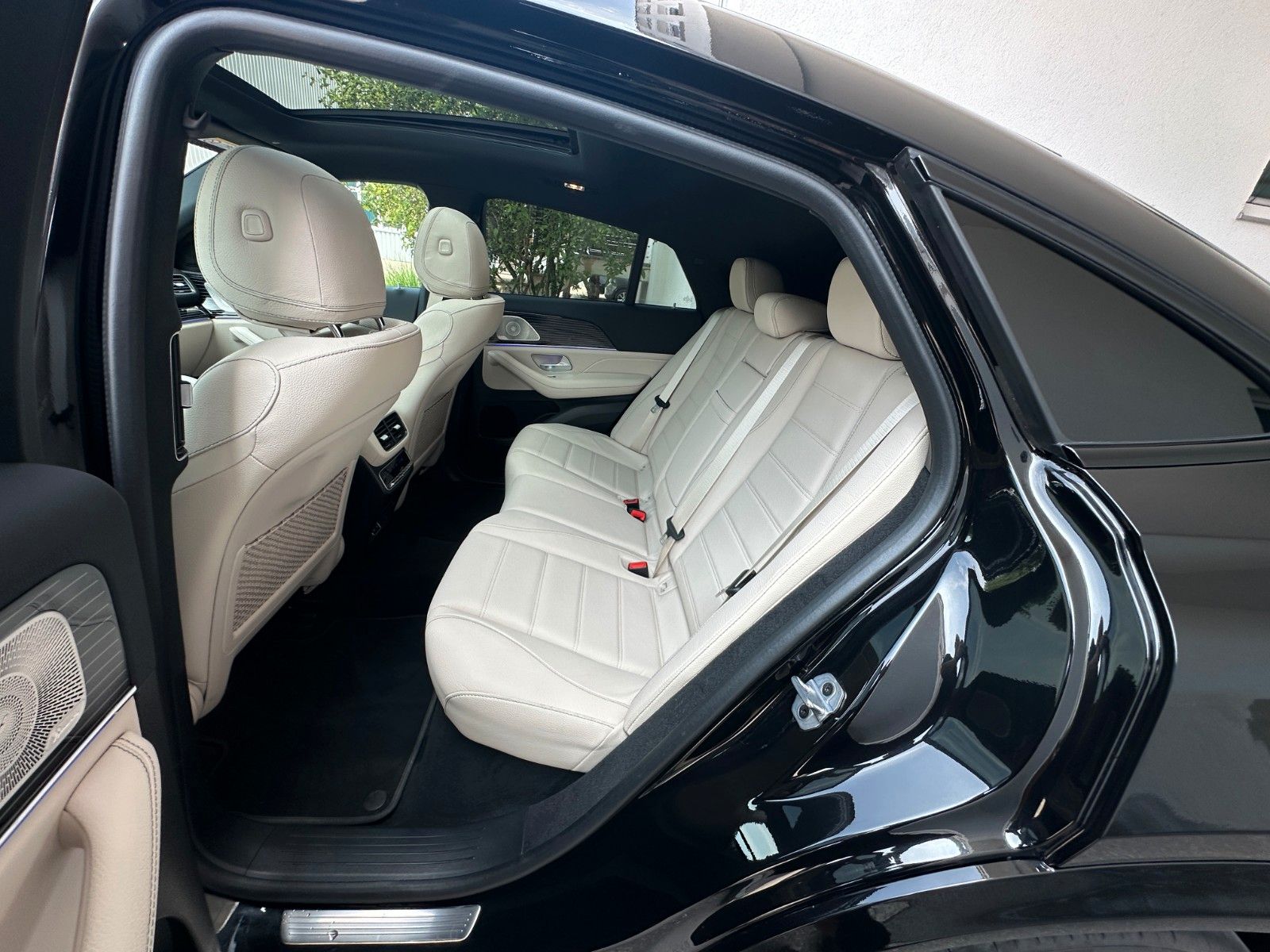Fahrzeugabbildung Mercedes-Benz GLE 450 d 4Matic Coupe DISTR,HUD,PANO,BURM,LUFT.