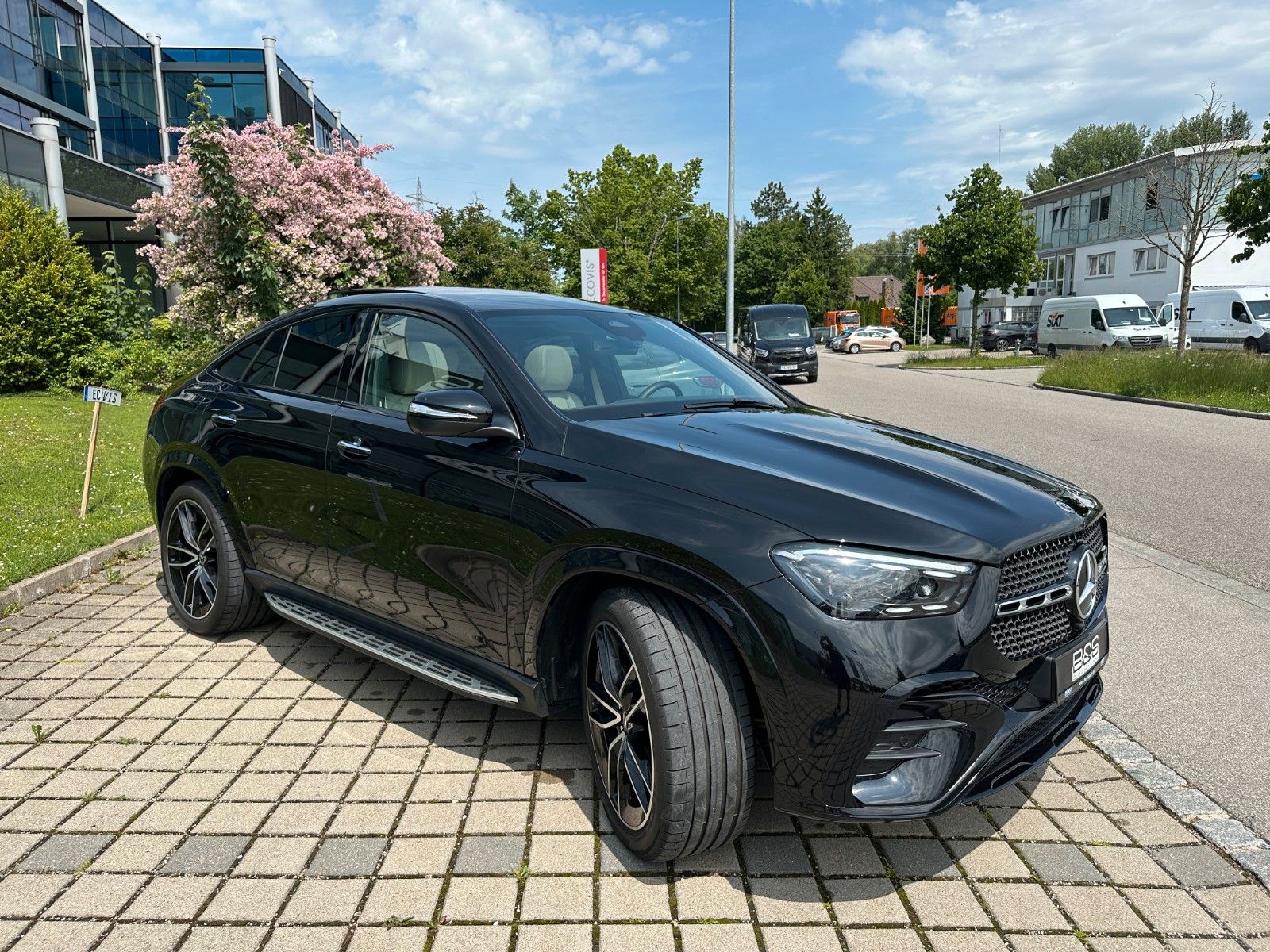 Fahrzeugabbildung Mercedes-Benz GLE 450 d 4Matic Coupe DISTR,HUD,PANO,BURM,LUFT.