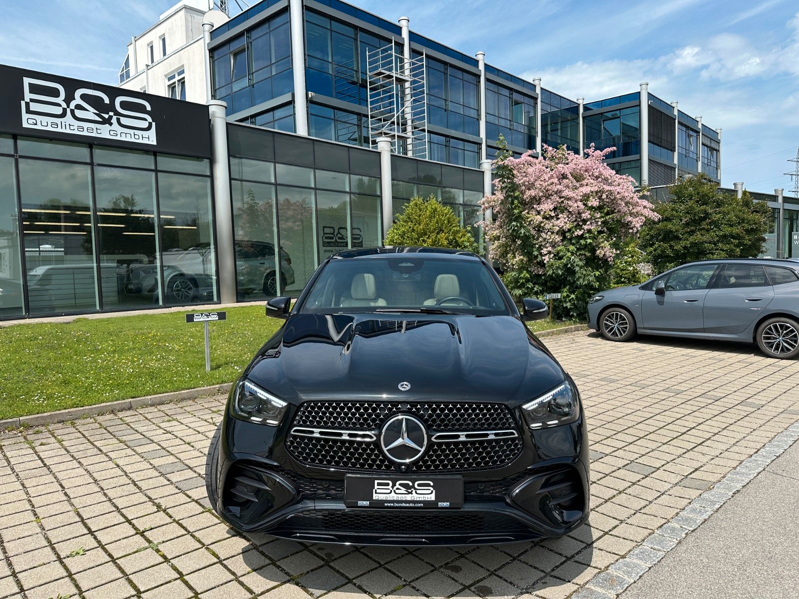 Fahrzeugabbildung Mercedes-Benz GLE 450 d 4Matic Coupe DISTR,HUD,PANO,BURM,LUFT.