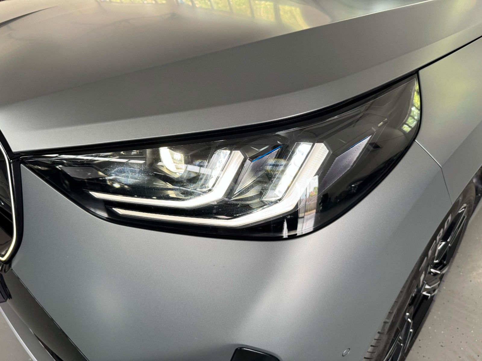 Fahrzeugabbildung BMW X3 M50i xDrive ACC,HUD,PANO,HARMAN,AHK,21"