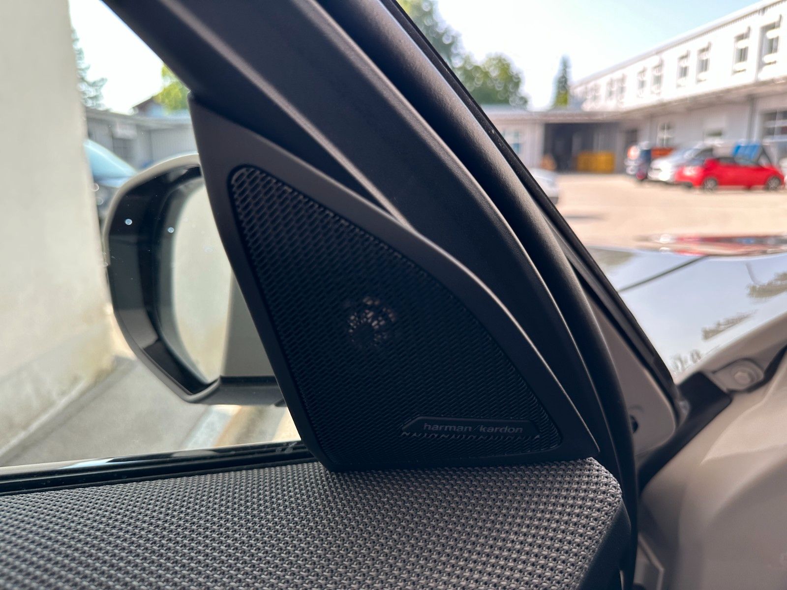 Fahrzeugabbildung BMW X3 30e xDrive MSport ACC,HUD,HARMAN,AHK,