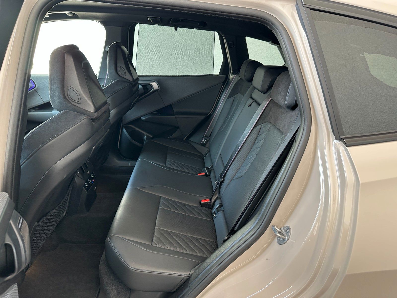 Fahrzeugabbildung BMW X3 30e xDrive MSport ACC,HUD,HARMAN,AHK,