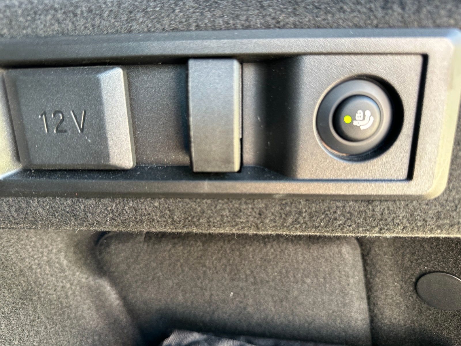 Fahrzeugabbildung BMW X3 30e xDrive MSport ACC,HUD,HARMAN,AHK,